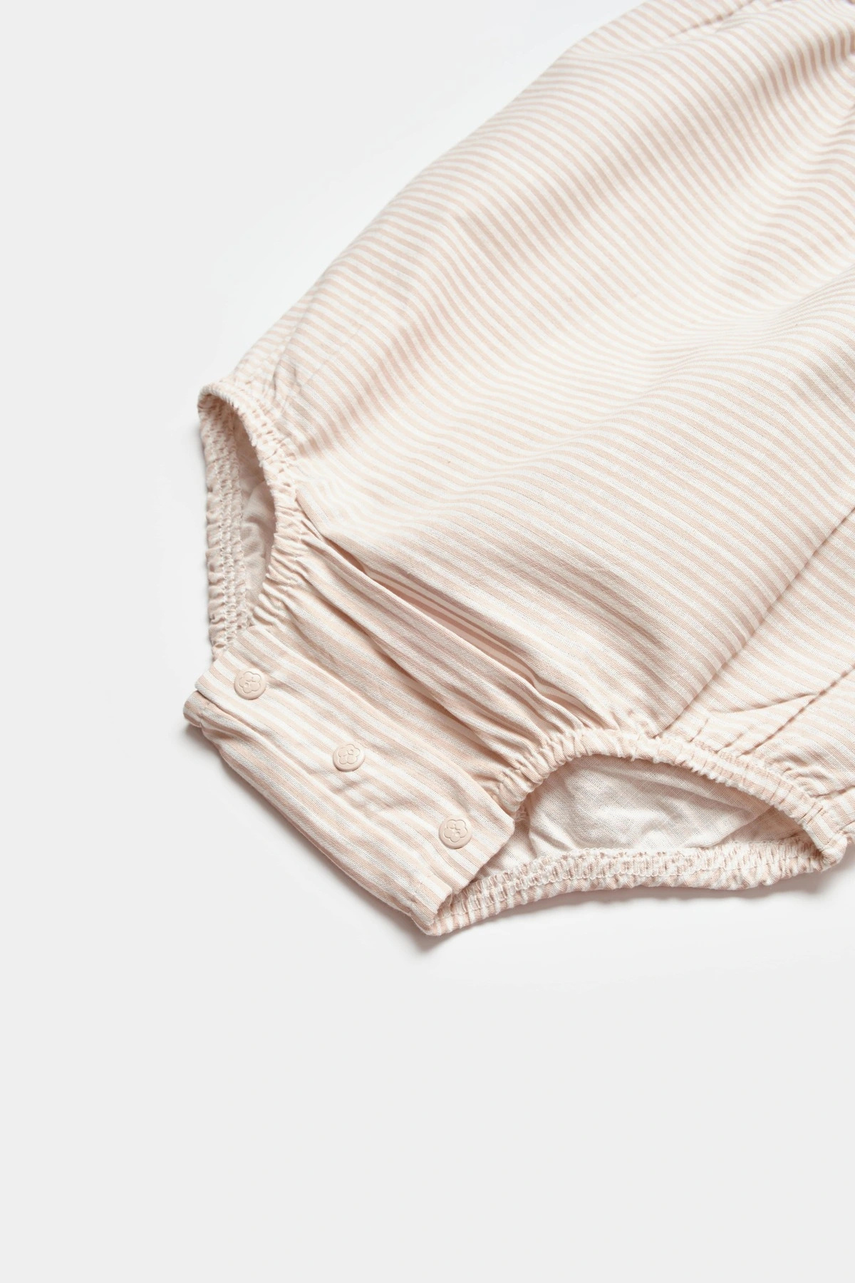 Biorganic Sweet Garden Ekru Şort Tulum fotoğrafı 6 (önizleme)