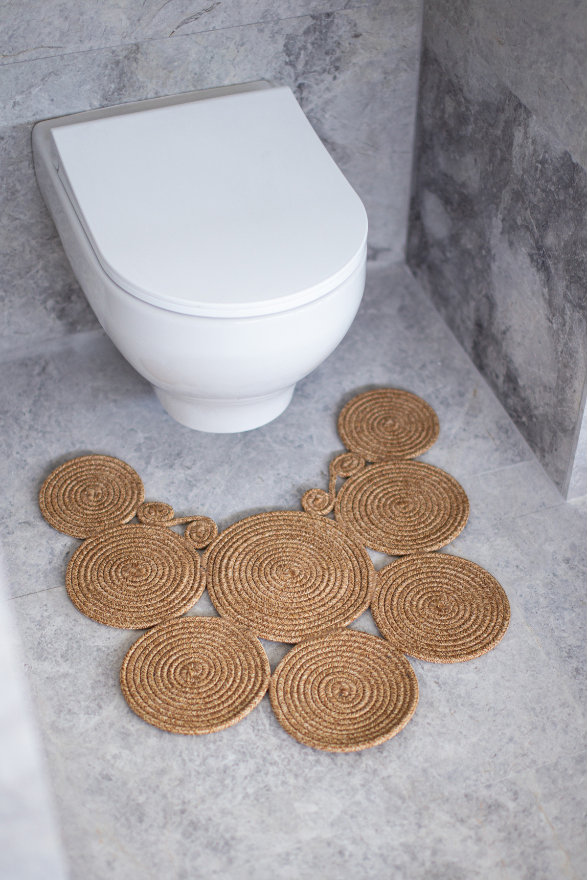 Double Sided Washable Bath Mat with Jute Wicker Look | Toilet Seat Front | Stain Resistant