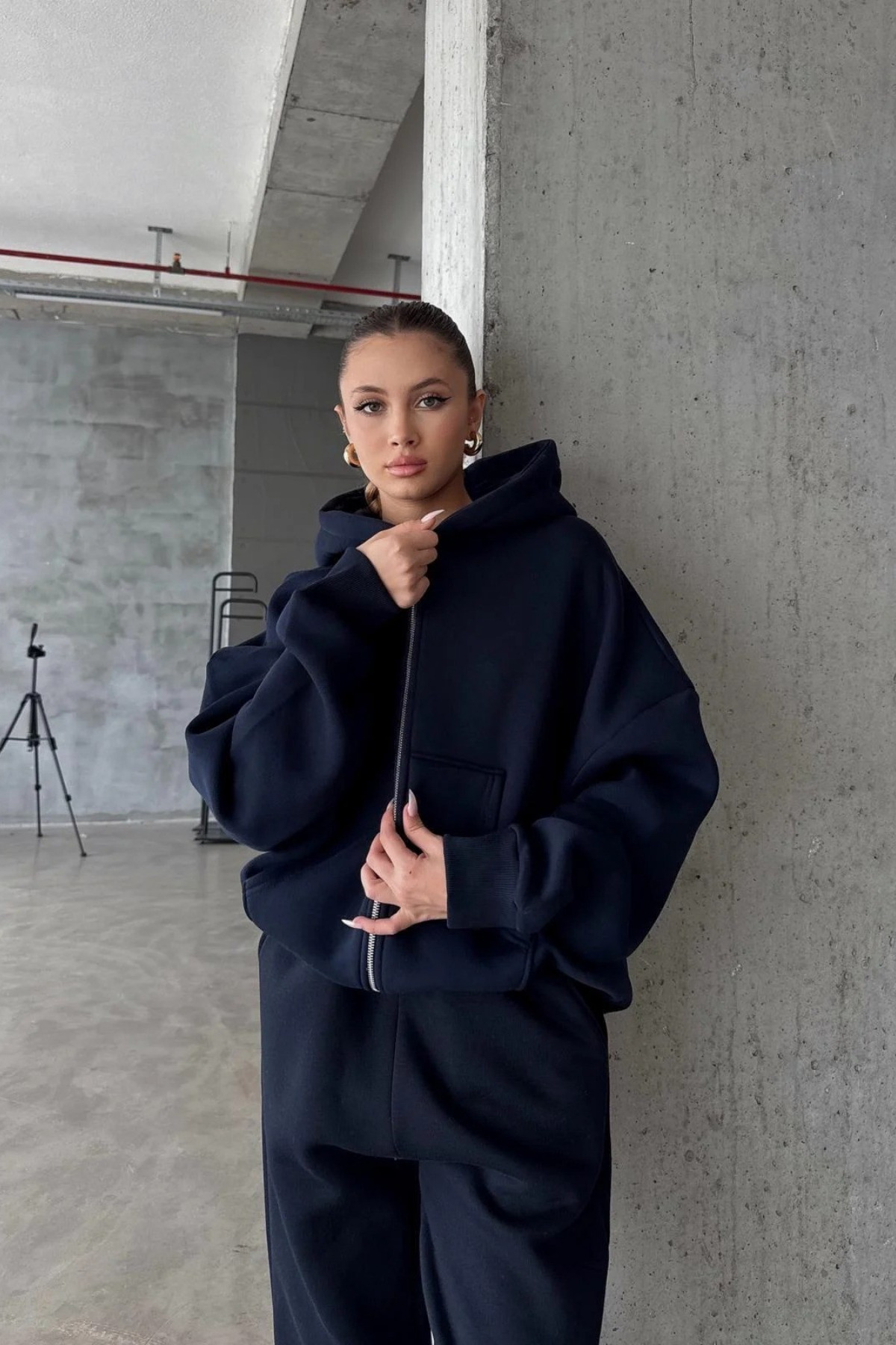 YAKAMEL  KADIN 3 İPLİK OVERSİZE FERMUARLI SWEATSHİRT HIRKA - Görsel 2