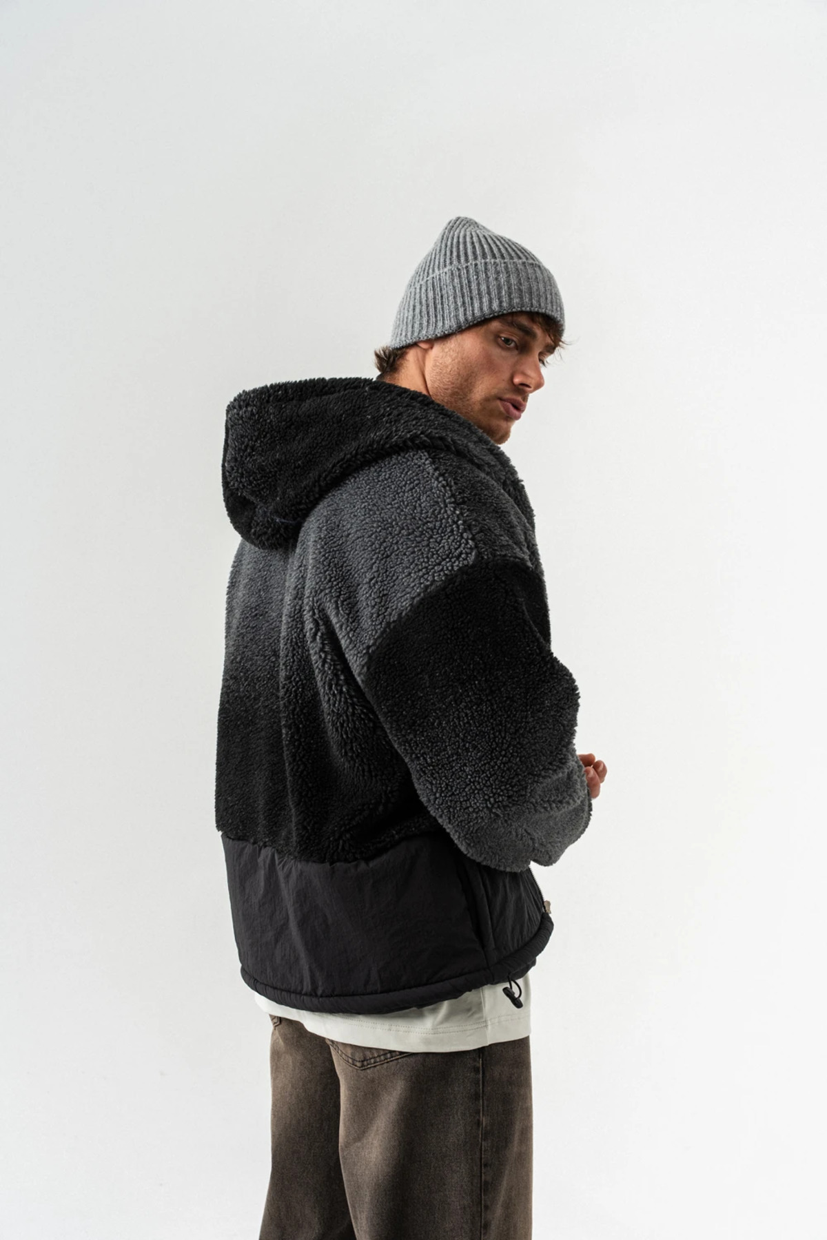 Grayscale Fermuarlı Polar Mont — مشکی 8258 — تصویر 7 از 7