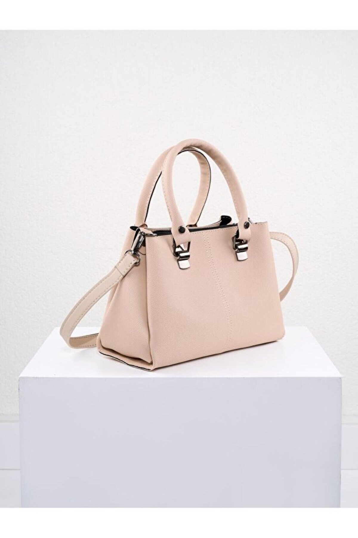 Viso Women 3 Section Women Shoulder & Handbag Cream
