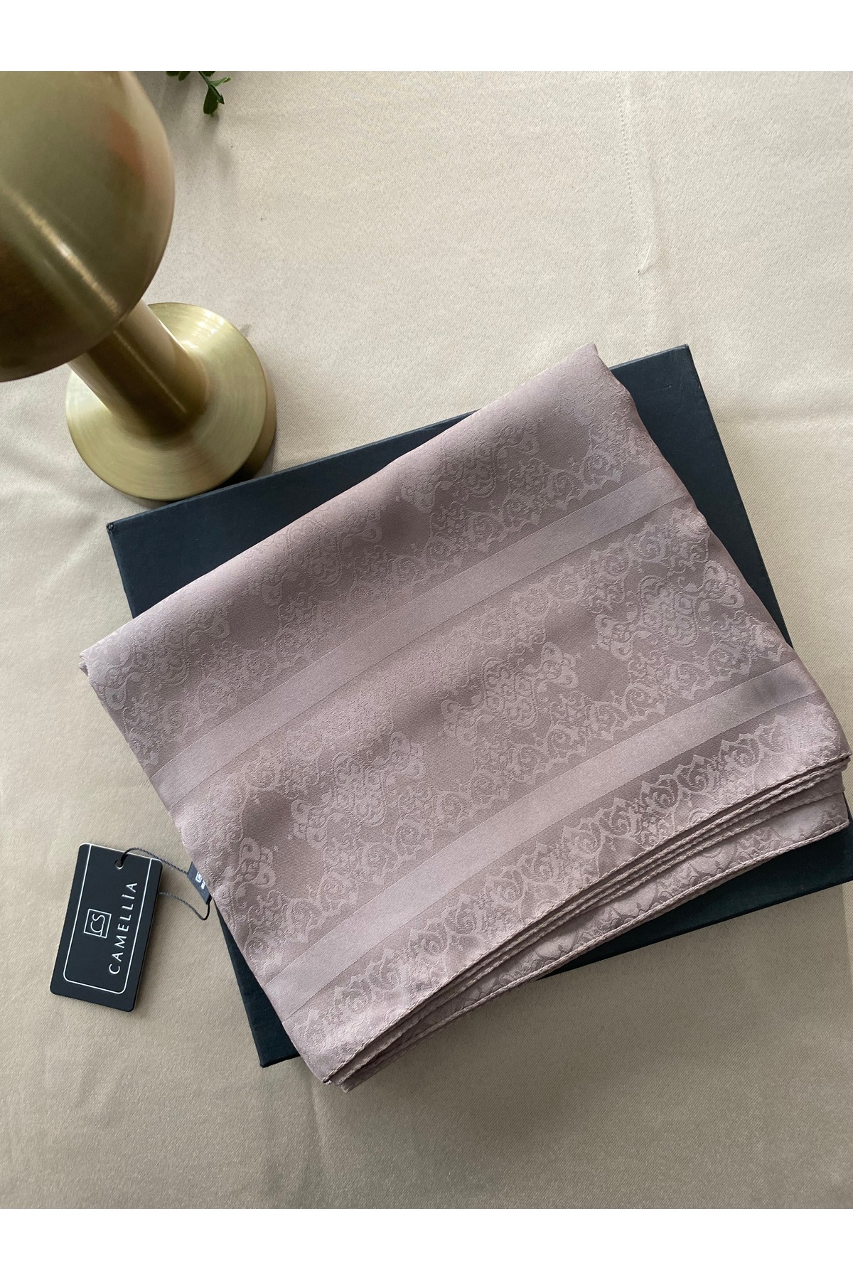 Minelesarp Cotton Jacquard Non-Slip Iron-On Beige Color