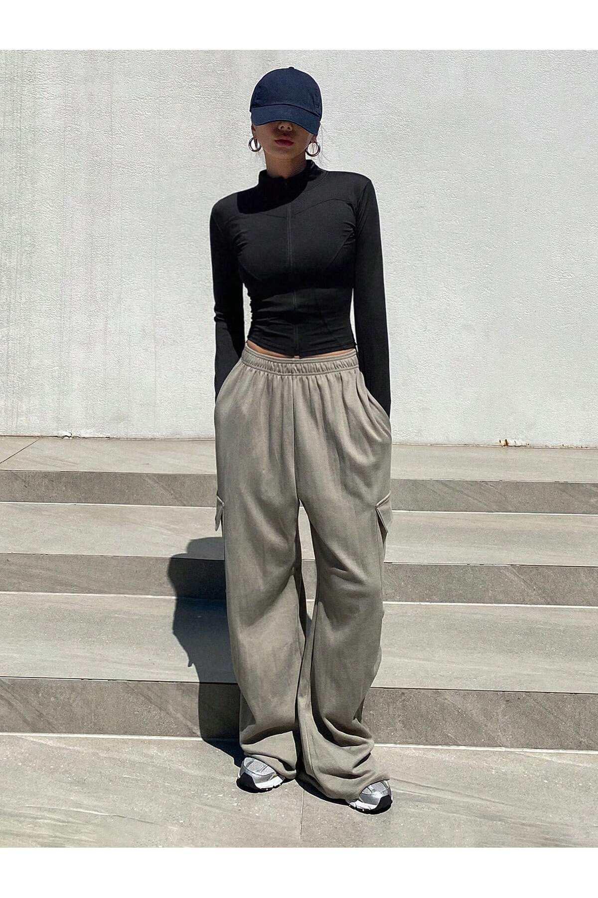 eybetsa  Rover Basic Slim Fit Fermuarlı parmak detaylı Bluz - Görsel 3