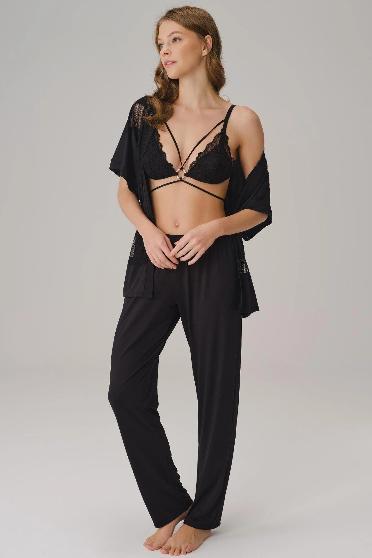 Genel Markalar Litae İp Askılı V Yaka Düz Yazlık Uzun Dantel Detaylı Pijama Takımı Sabahlık