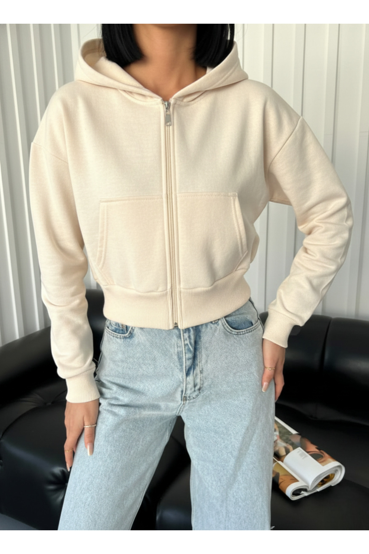 SmallTouch  Kapüşonlu Fermuarlı Ekru Crop Hırka - Görsel 3