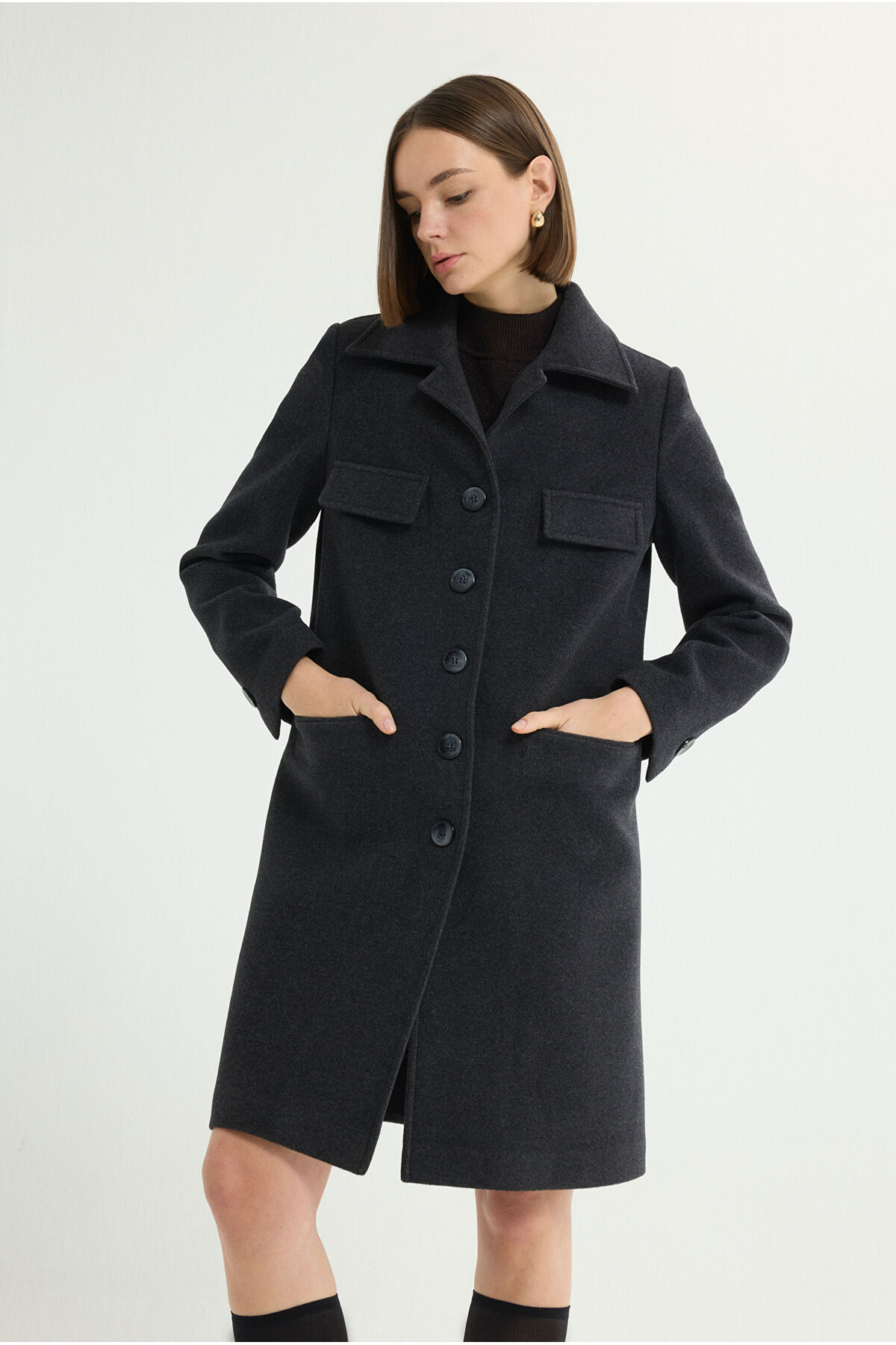 Love My Body  Cep Detaylı Kaban - Görsel 4