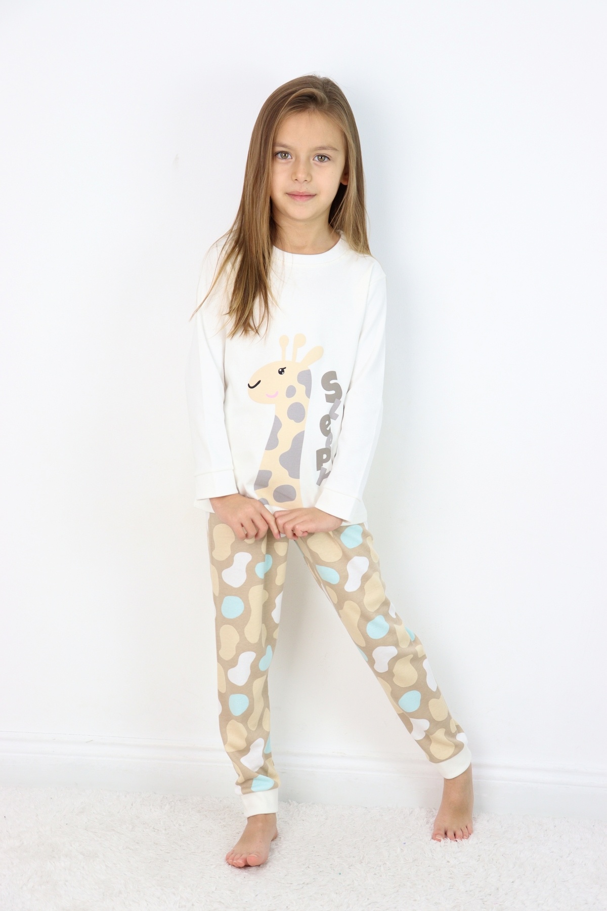 HARİKA KİDS Kız Çocuk Orta Kalınlıkta Basic Baskılı Pijama Takımı fotoğrafı 4 (önizleme)