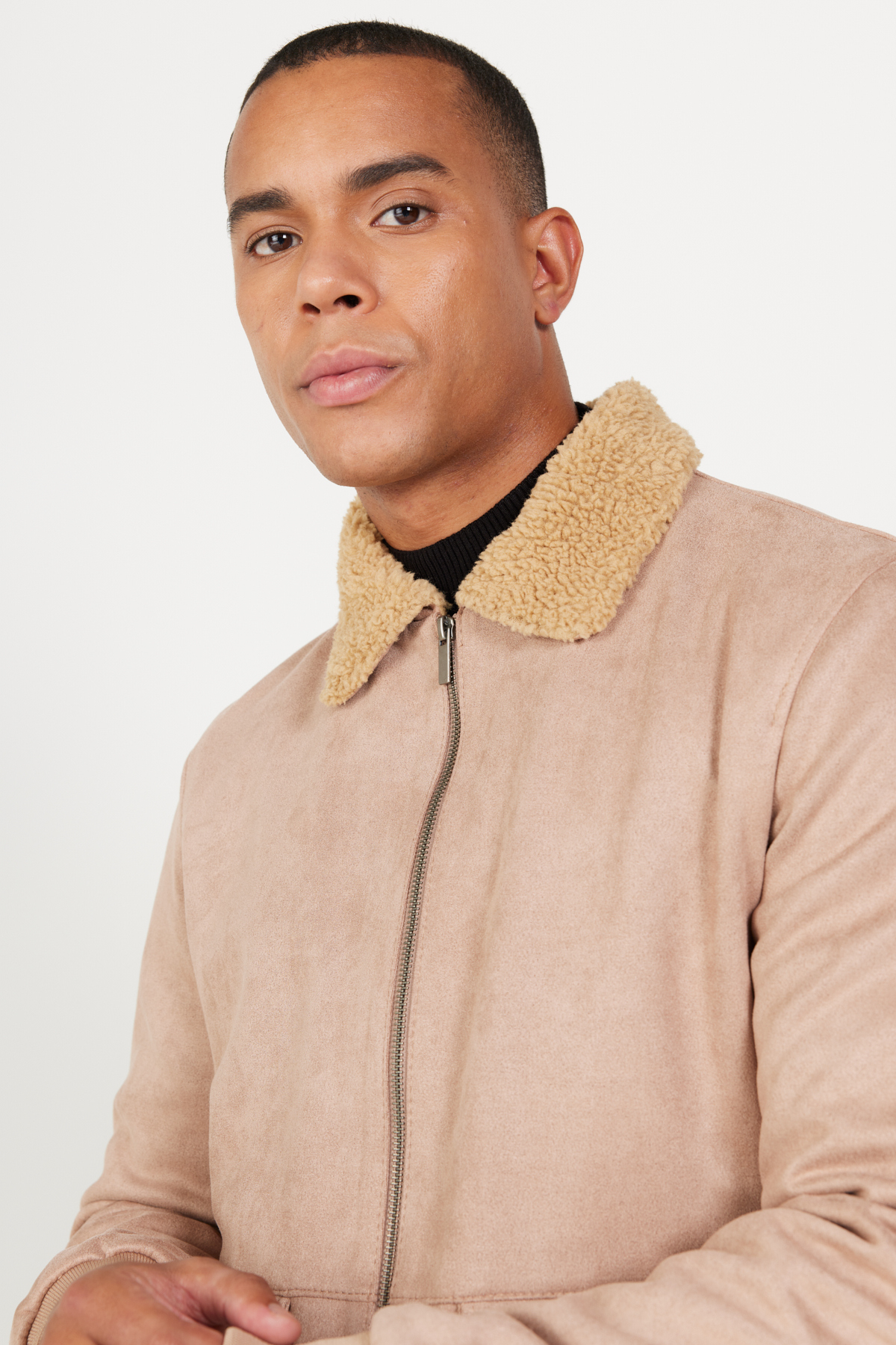 AC&Co / Altınyıldız Classics  Bej Standart Fit Normal Kesim Gömlek Yaka Süet Görünümlü Mont - Görsel 4