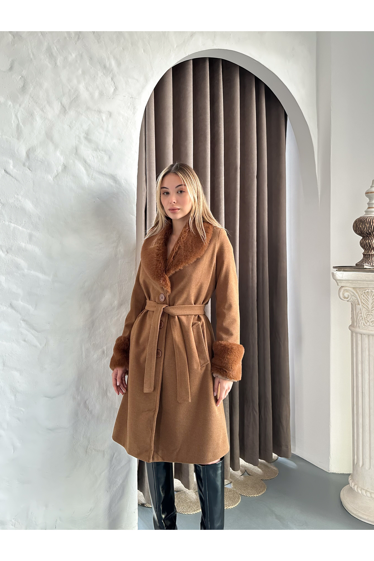 verabelle  Uzun Suni Kürk Detaylı Kaban - Görsel 7