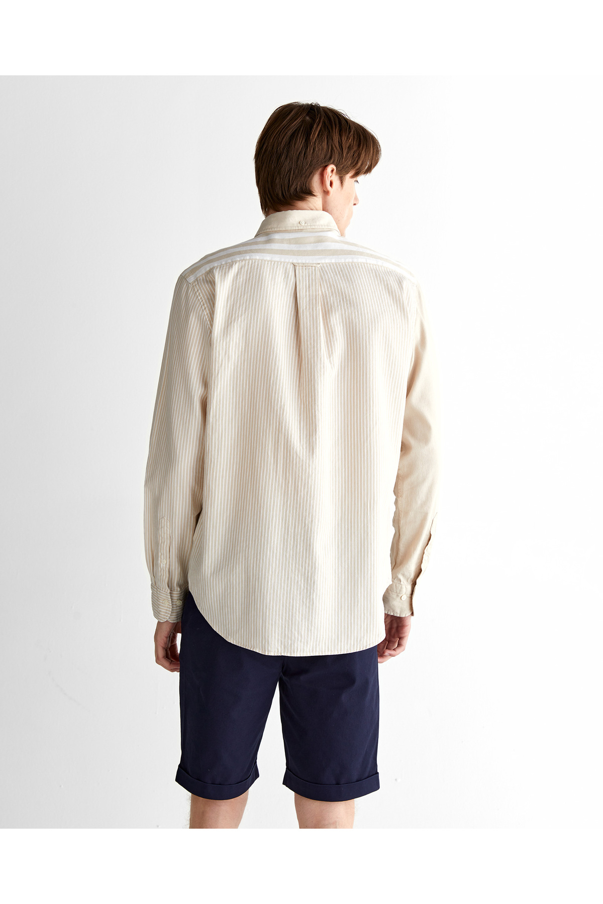 Gant  Erkek Bej Regular Fit Düğmeli Yaka Çizgili Gömlek - Görsel 2