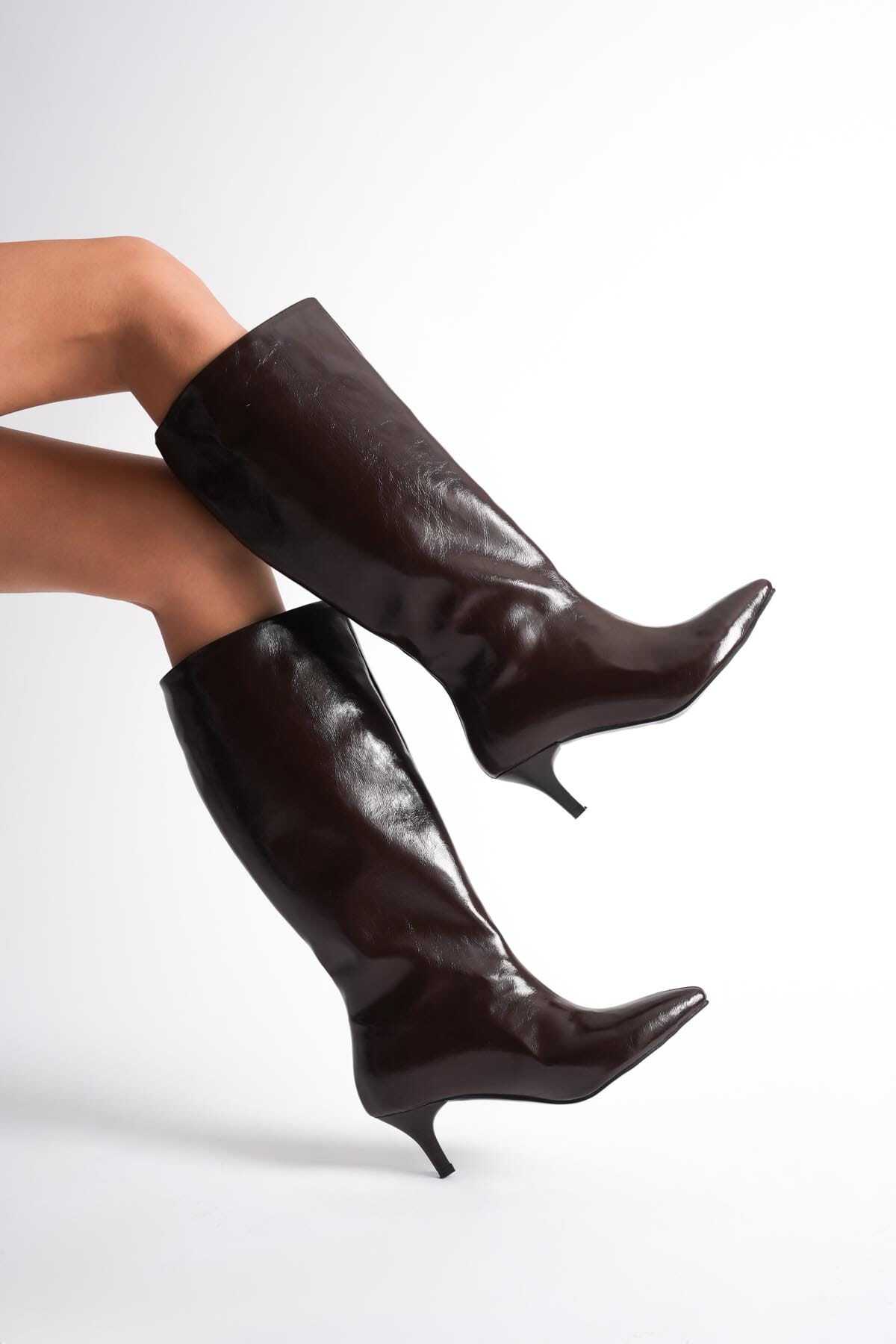 NOCTA SHOES  kadın rugan acı kahve topuklu sivri burun diz altı çizme - Görsel 4