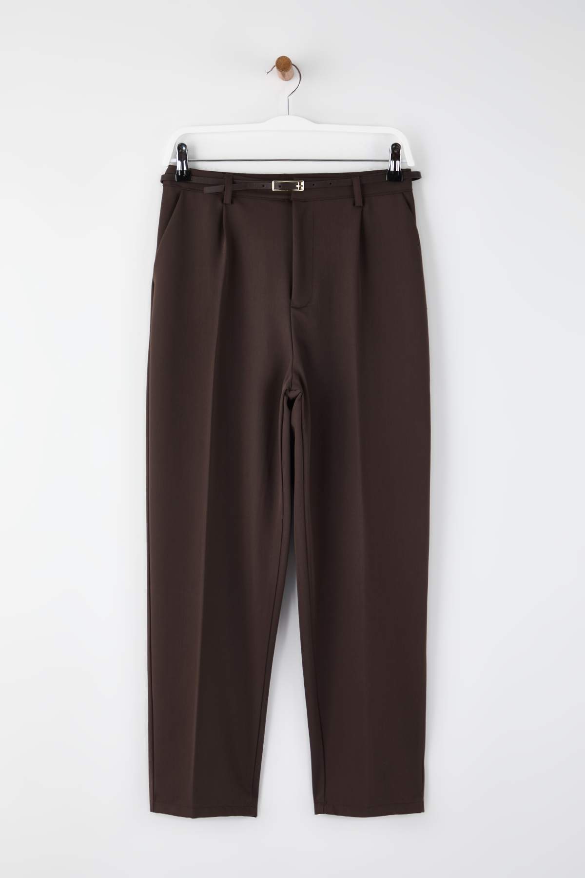 Trendyolmilla  Kahverengi Kemerli Havuç/Şalvar Kalıp Dokuma Pantolon TWOAW26PL00167 - Görsel 5