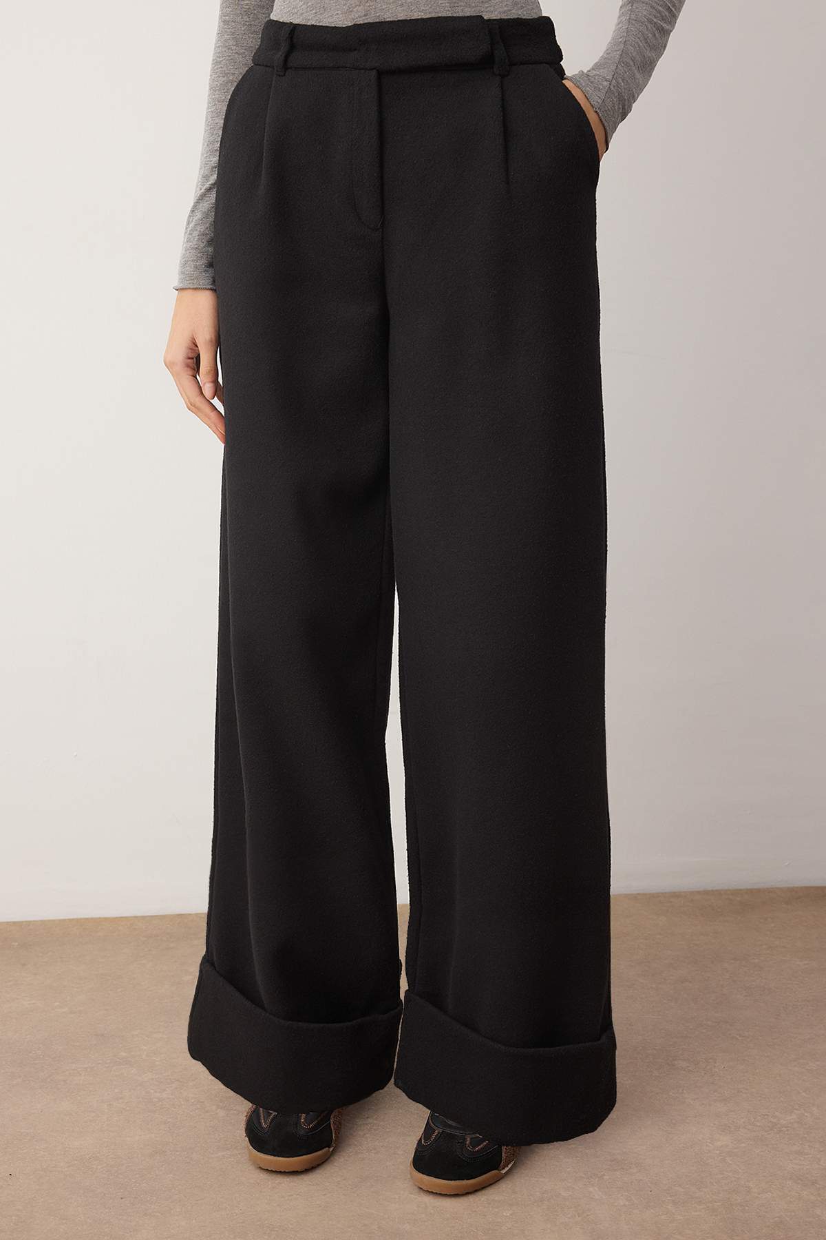 Trendyolmilla  Siyah Wide Leg/Geniş Paça Yüksek Bel Dokuma Pantolon TWOAW23PL00302 - Görsel 3