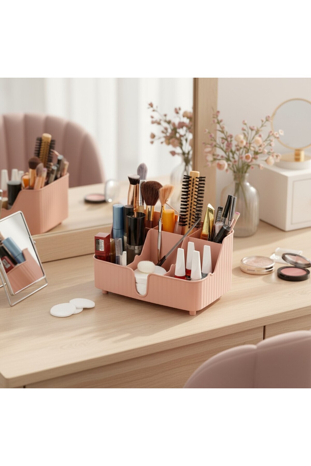 6 Compartment Convenient Makeup Organizer