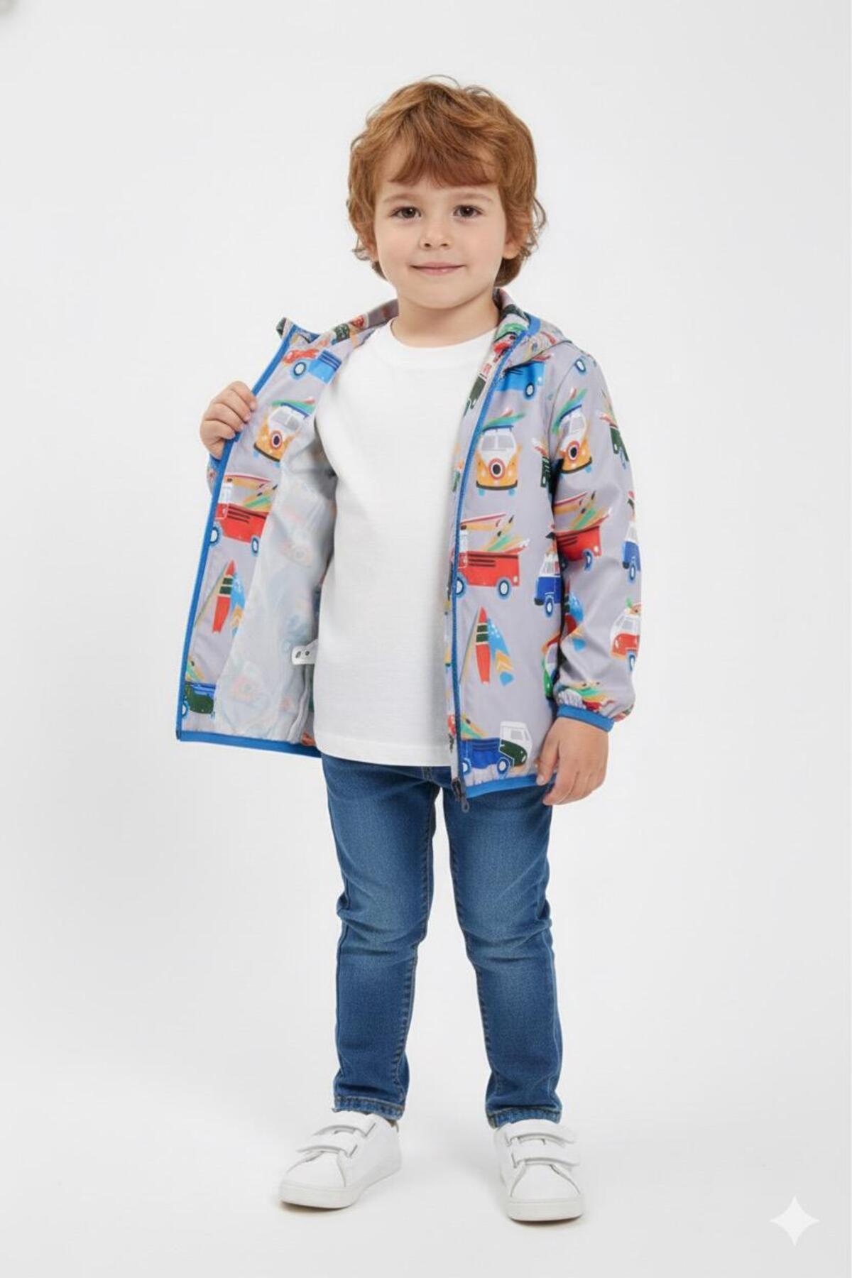 Butik ERKEK BEBEK KAPÜŞON DETAYLI YAĞMURLUK - RÜZGARLIK fotoğrafı 3 (önizleme)