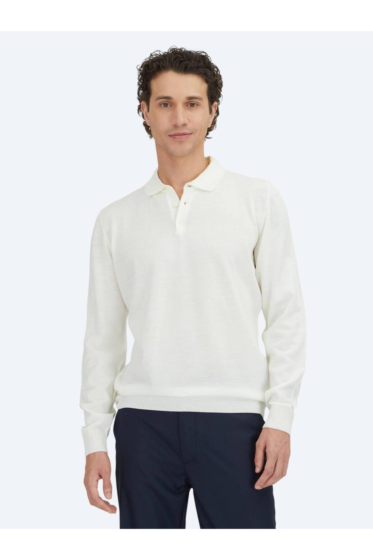 ژاکت بافتنی ساده یقه پولو سفید Kip