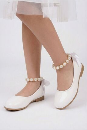Cappale Beyaz Rugan Ortopedik Pedli Çocuk Bilekten İncili Babet Ayakkabı