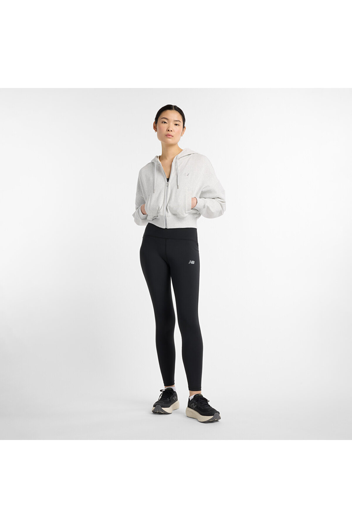 New Balance Gri Kadın Sweatshirt görsel 2