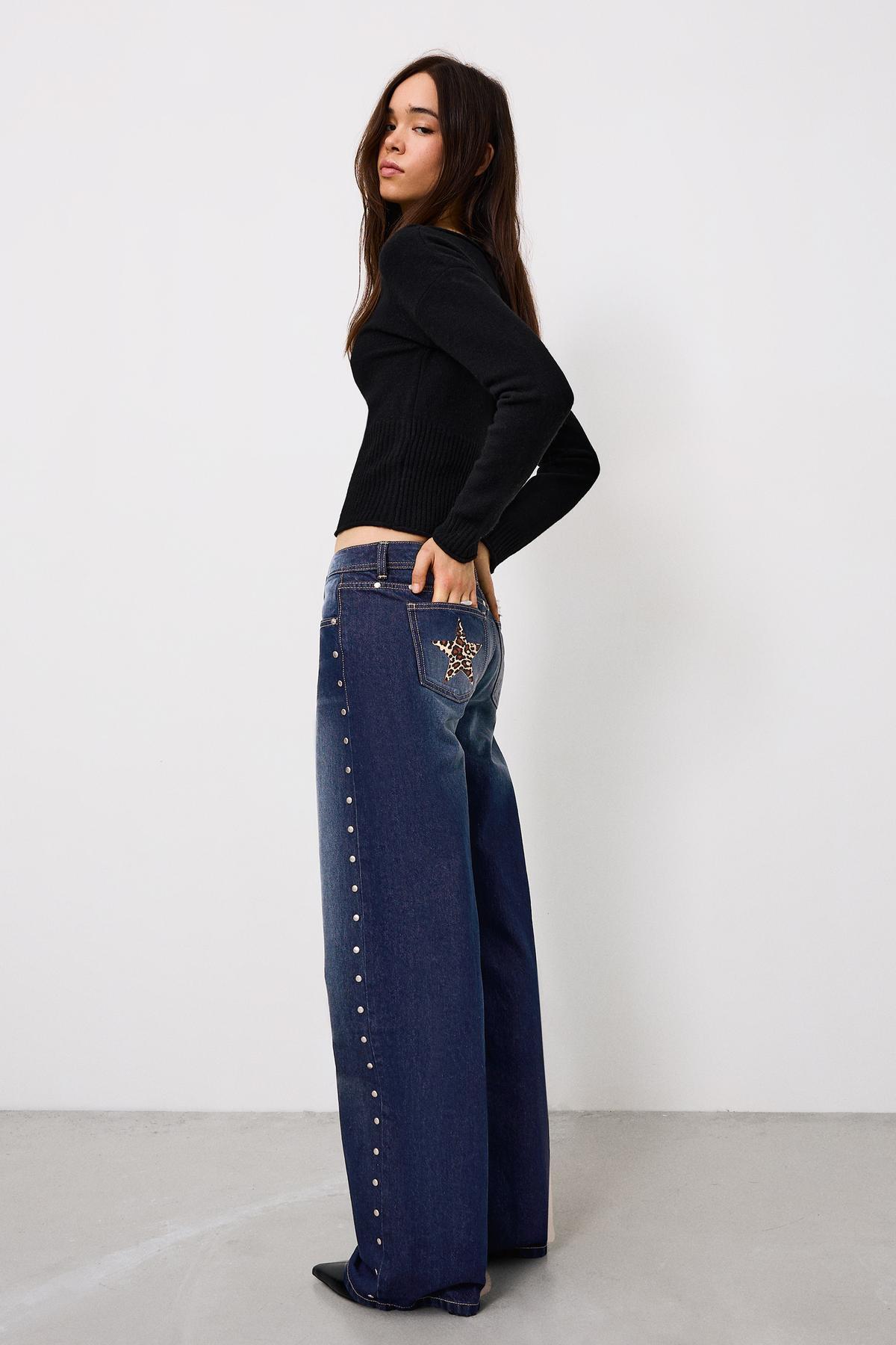 Bershka  Yıldız zımbalı düşük bel baggy fit jean