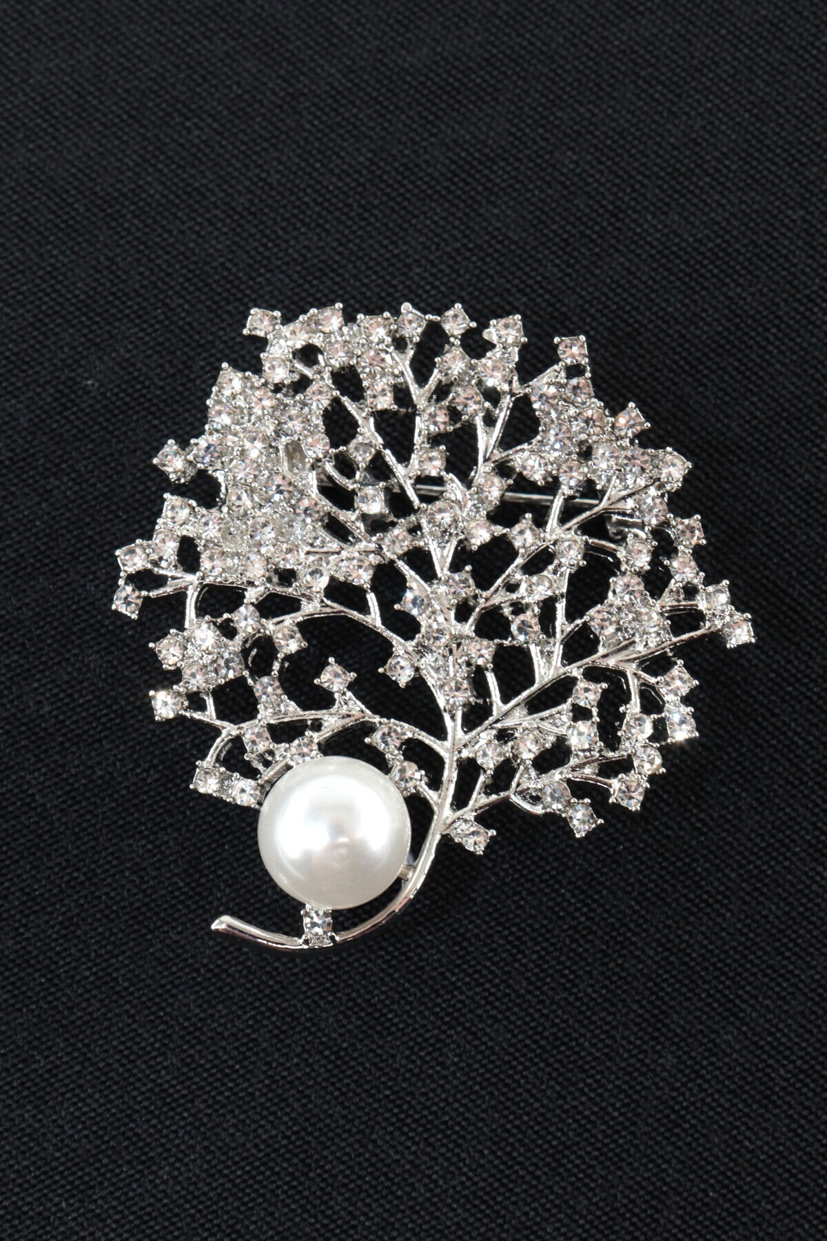 Branches extending to the future tree of life woman brooch pearl zircon stone silver color lapel pin