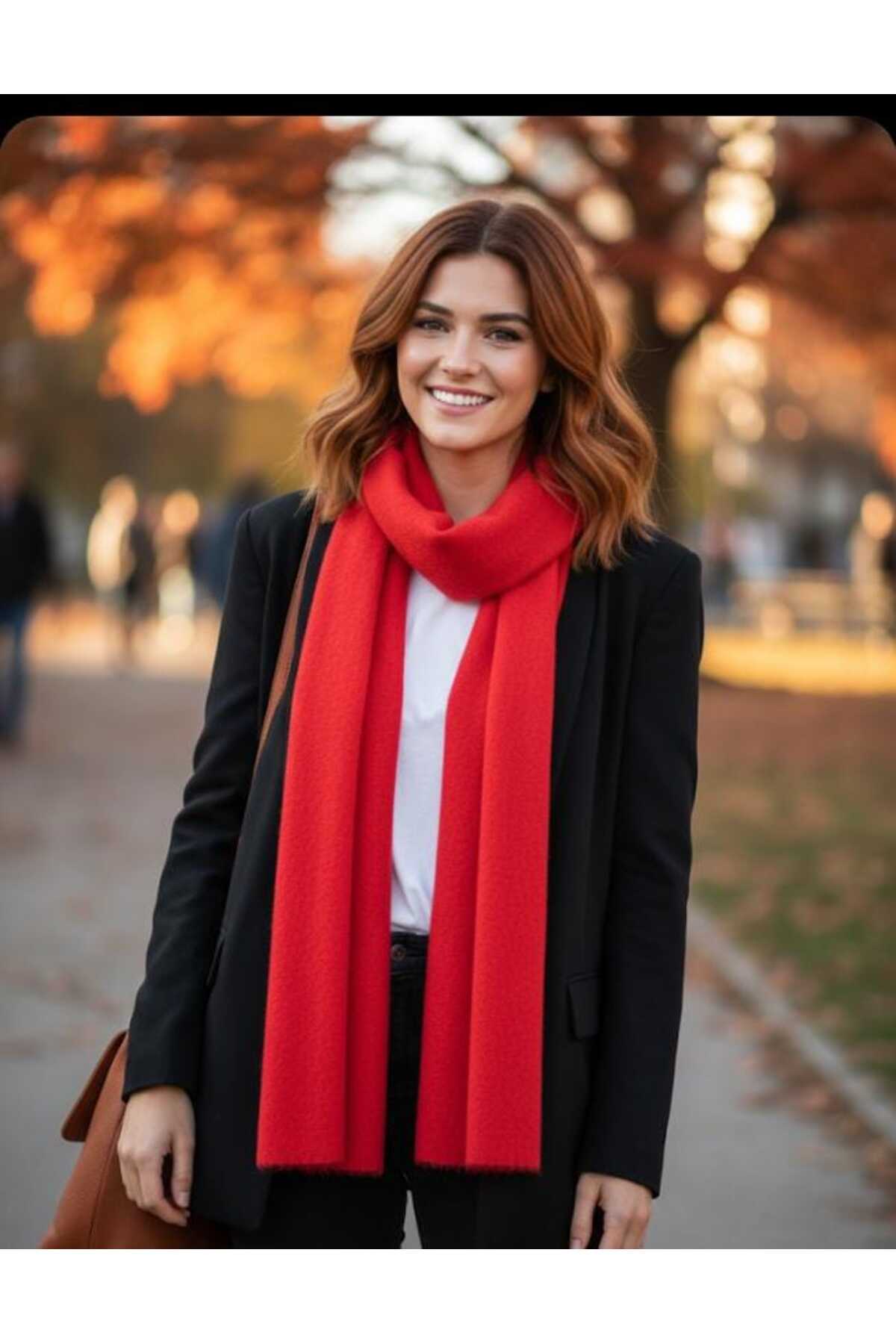 blackbonds Puffy polar Kırmızı Yumuşak Dokulu Yeni Yıl Yılbaşı Hediyesi Kadın Atkı Şal Omuz Şalı 40x 170 cm görsel 6