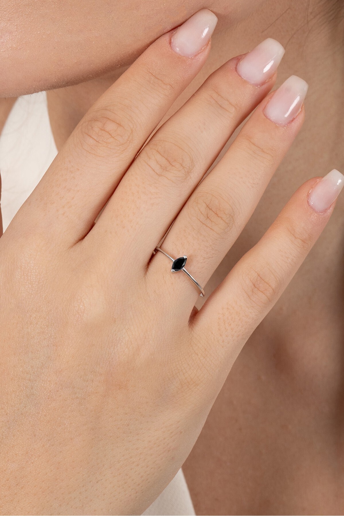 Söğütlü Silver 925 ayar gümüş yüzük rodyumlu markiz kesim siyah taşlı ayarlamalı yüzük SGTL13127SIYAH