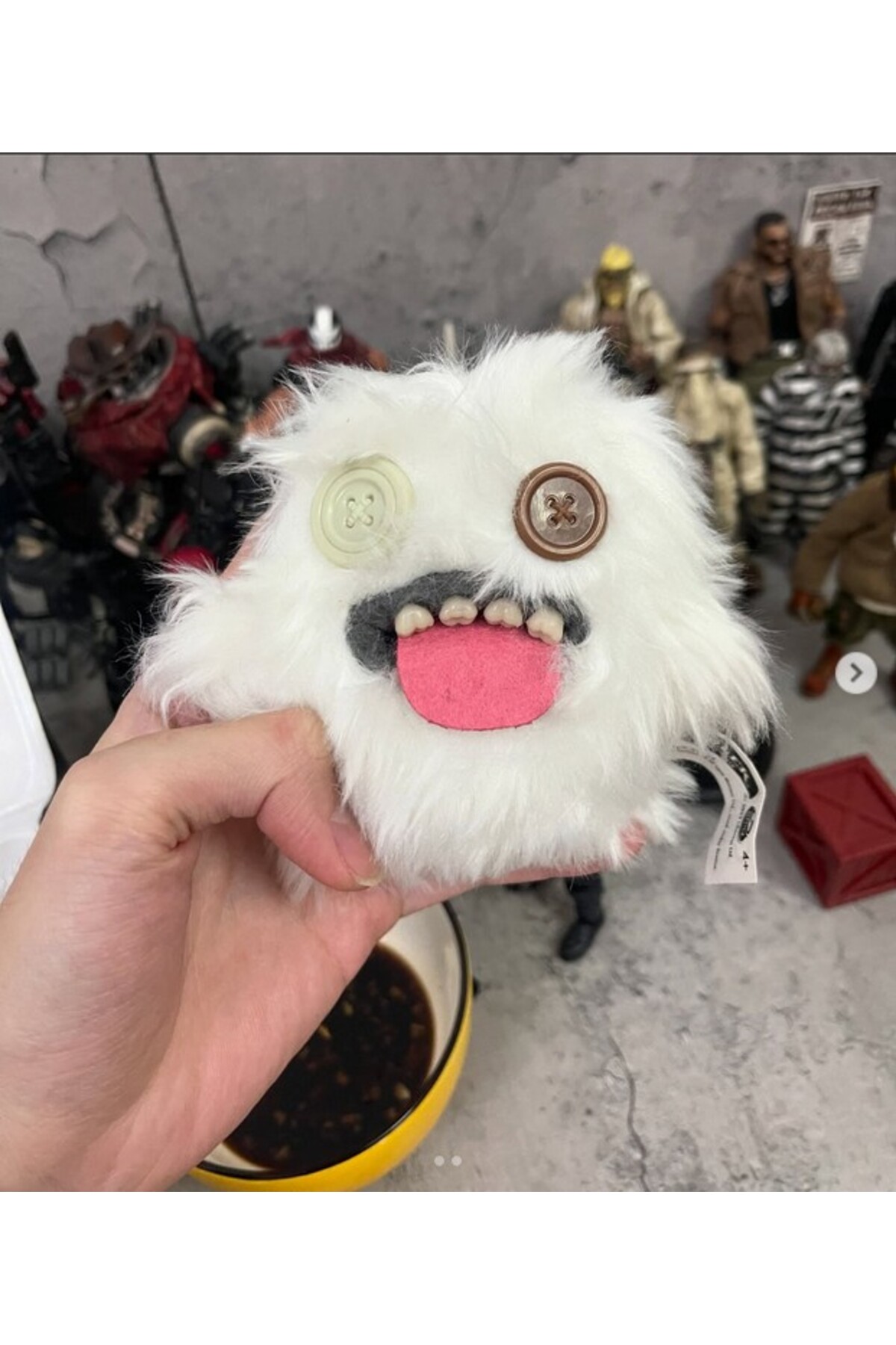 TOYFEST Zuru Fuggler Anahtarlık Beyaz Tüylü Komik Yüz Koleksiyon