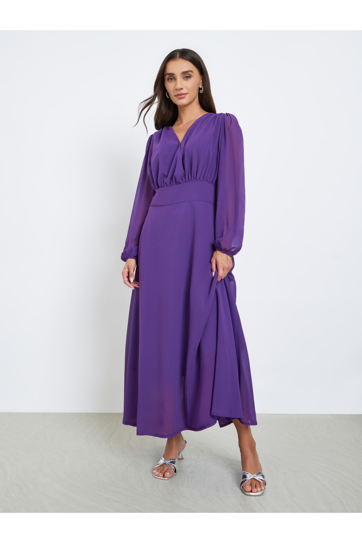 Styli Purple Solid Chiffon Balloon Sleeve Midi Dress
