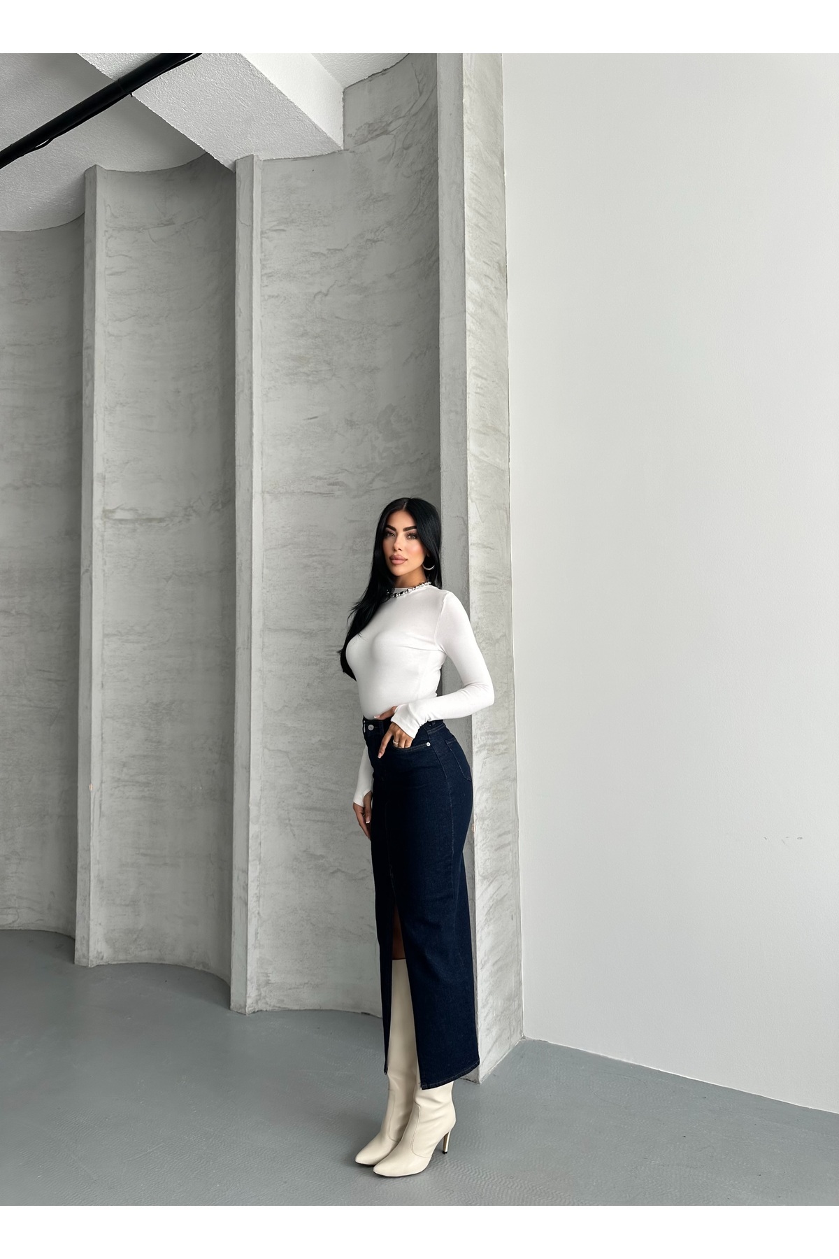 MARLİX  Koyu Mavi Uzun Maxi Boy Denim likralı yırtmaçlı Dar Kalıplı Uzun Boy Normal Belli Kadın Kot Etek - Görsel 9