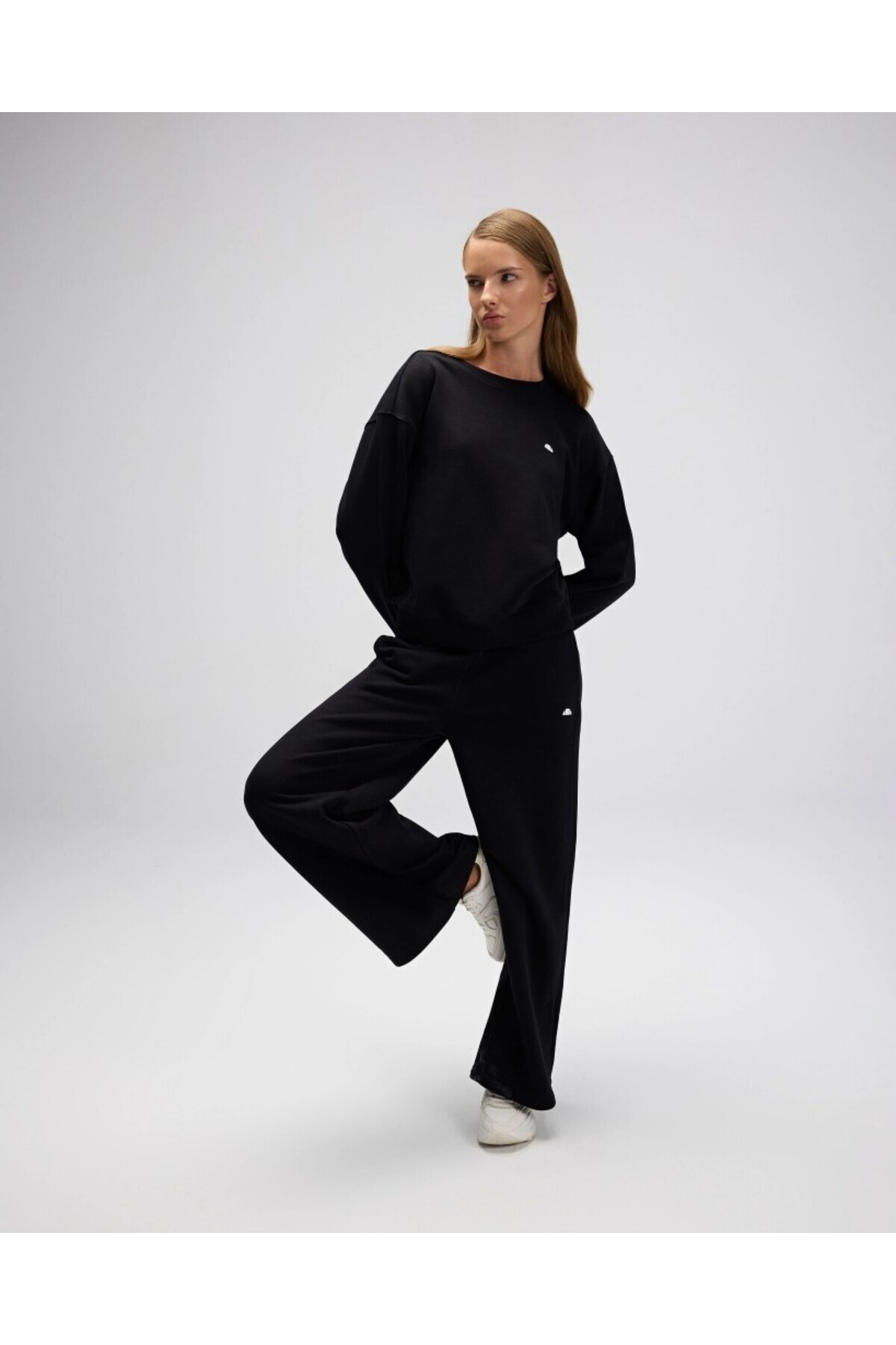 Ellesse EF527-BK Kadın Siyah Sweat görsel 7