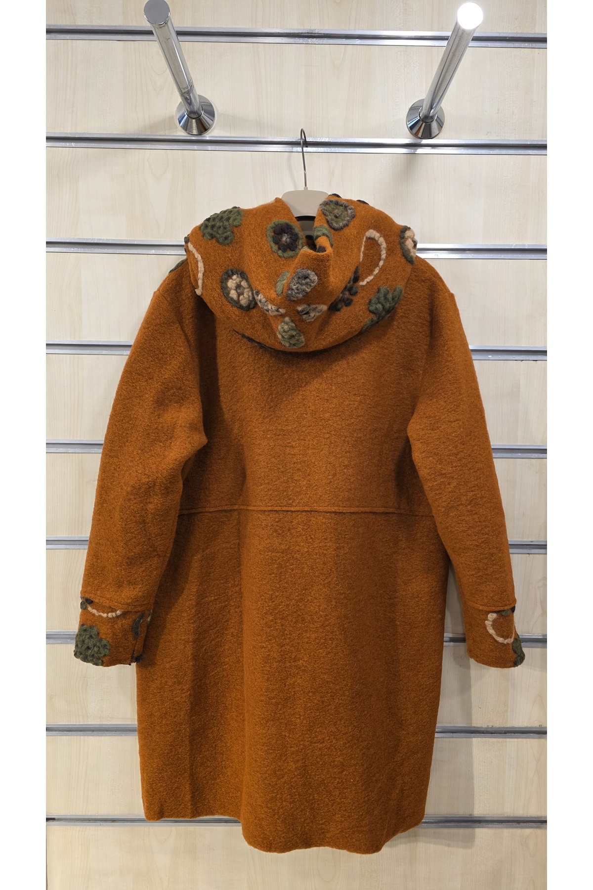 Park Moda Keçe Kaban Çiçek Kabartmalı fotoğrafı 7 (önizleme)