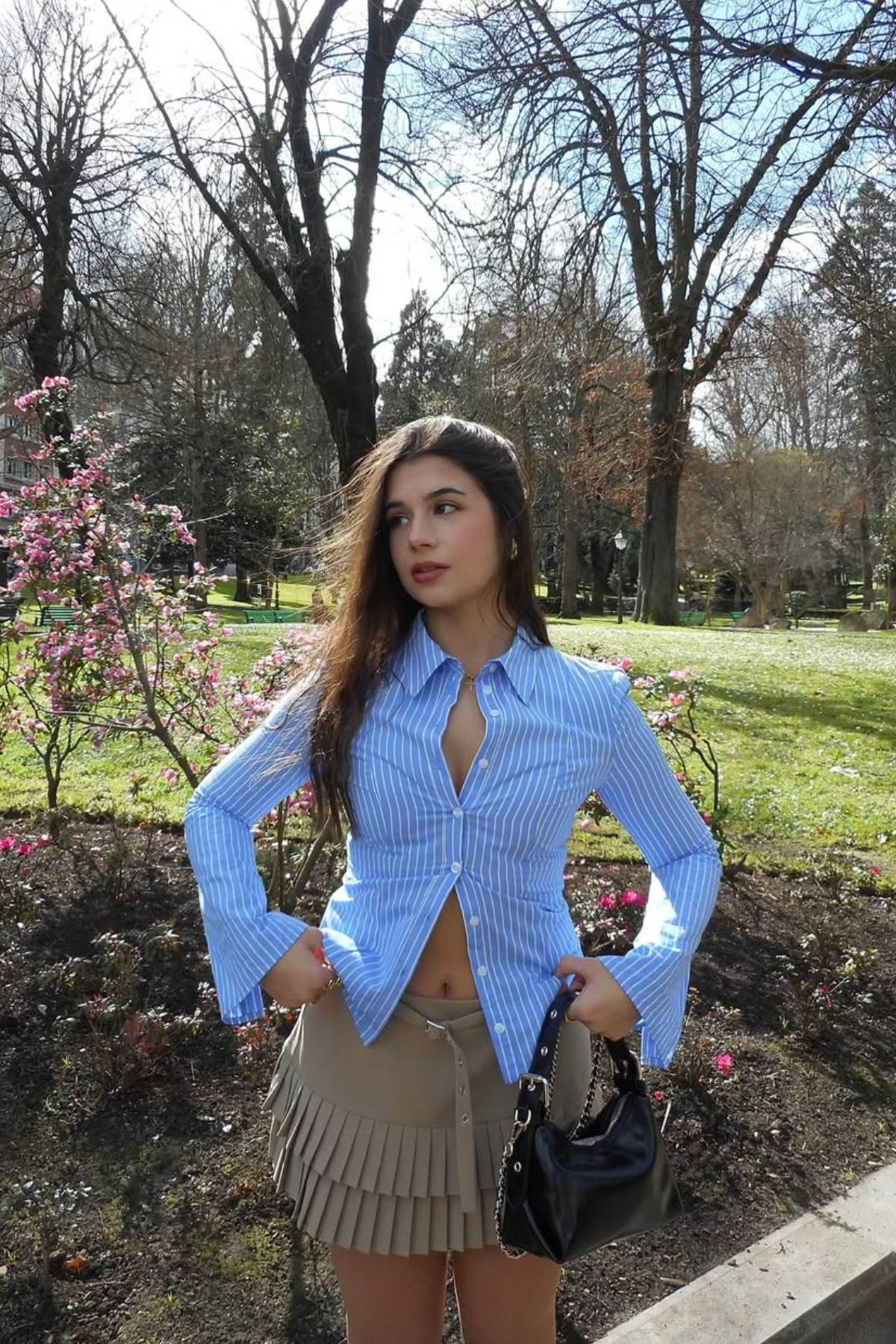 Hola Lady Mavi Çizgili Uzun Kollu Vücuda Oturan Gömlek HL150