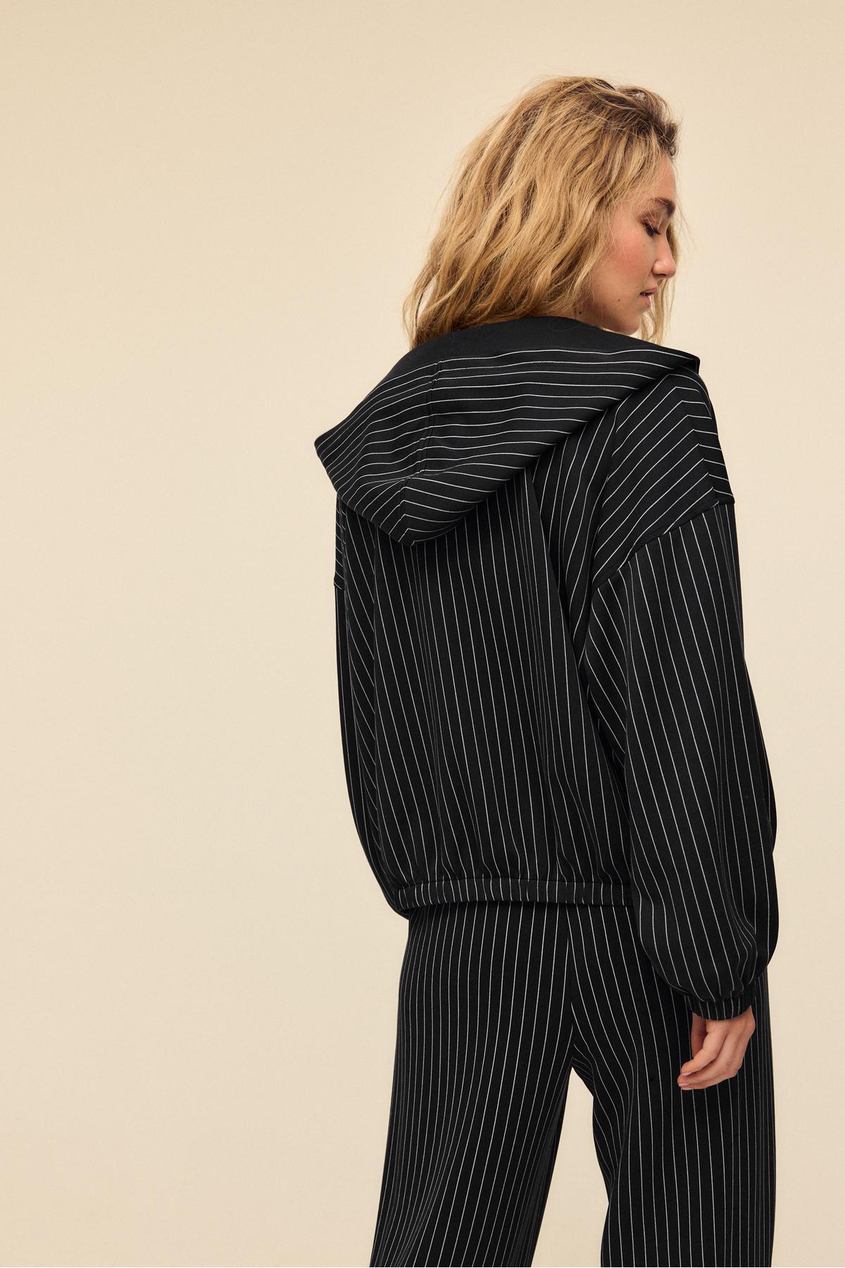 Stradivarius  Yumuşak dokulu çizgili sweatshirt - Görsel 4