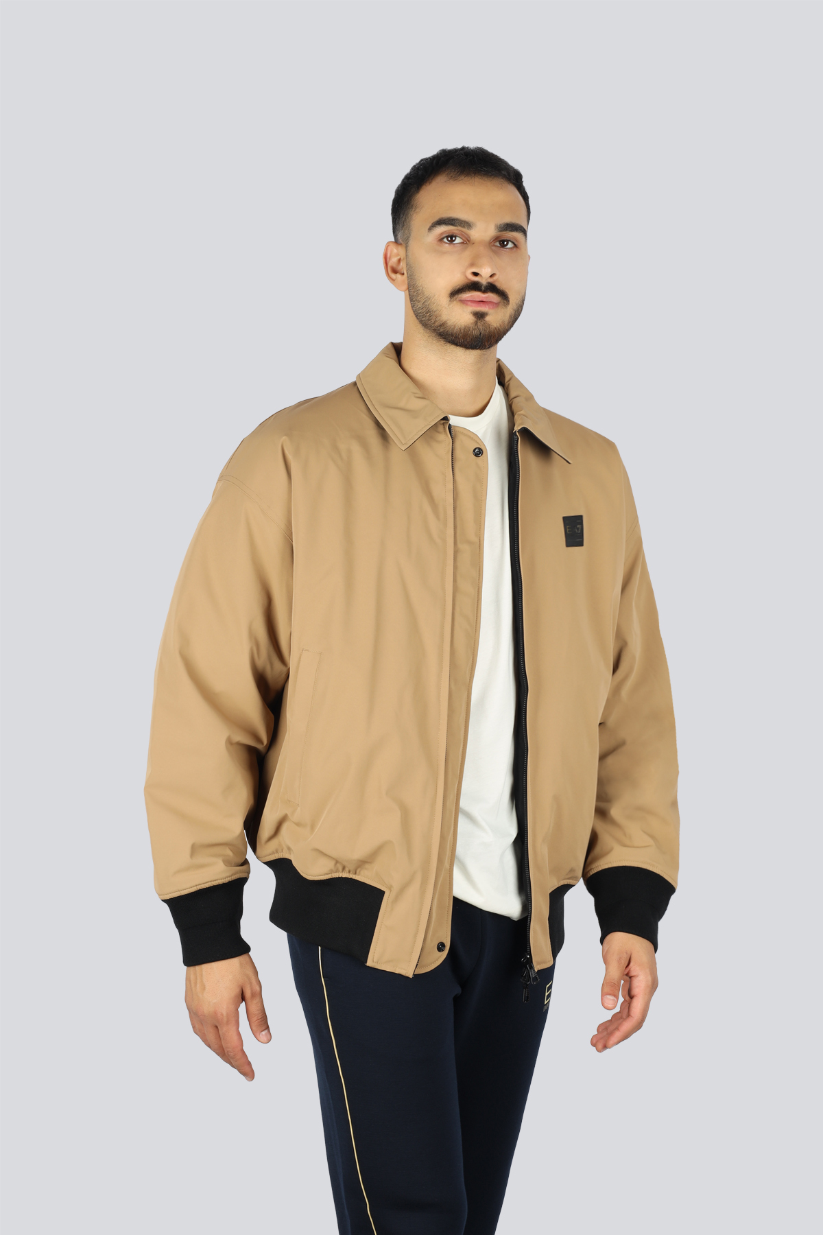  کاپشن مردانه یقه برگردان آستین بلند، بسته شدن زیپ، بژ، کد 7M000624، AF13889-U6171