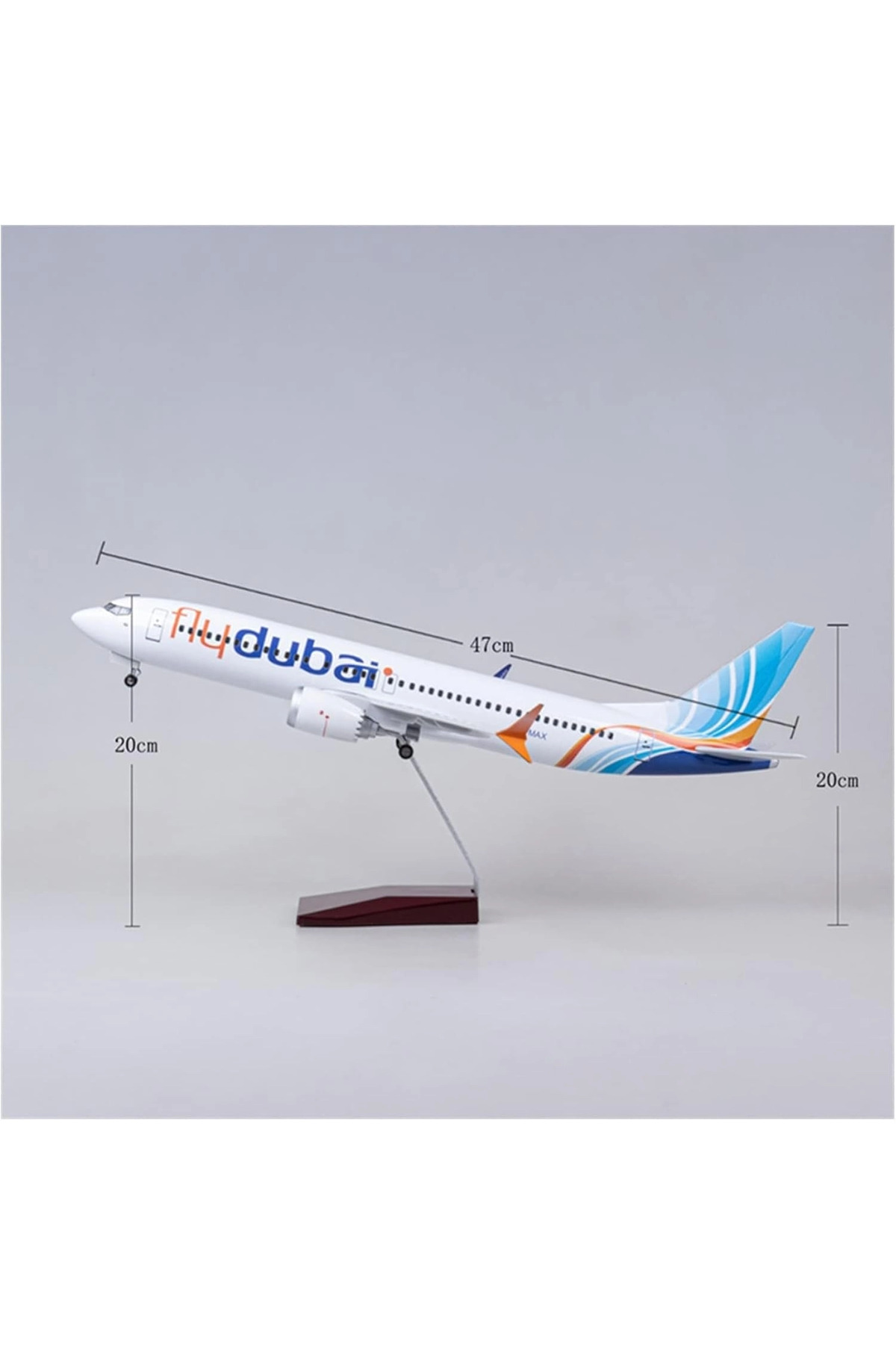 Genel Markalar 1/85 Ölçekli Boeing 737 Max “Fly Dubai” 47 cm Model