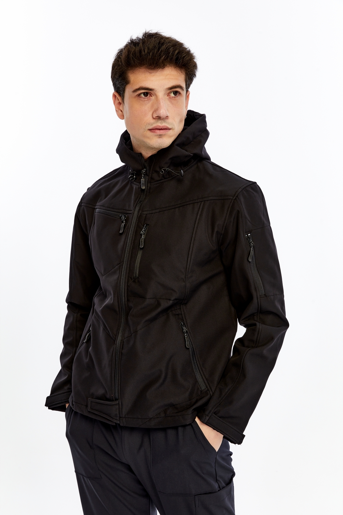 Uniprom Softshell Mont Kapşonlu Erkek Su Ve Rüzgar Geçirmez Mont Siyah 5 Cepli görsel 7