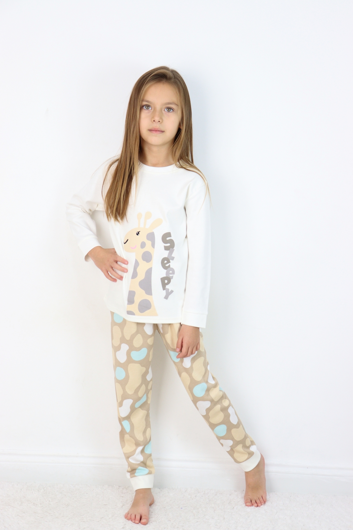 HARİKA KİDS Kız Çocuk Orta Kalınlıkta Basic Baskılı Pijama Takımı fotoğrafı 6 (önizleme)