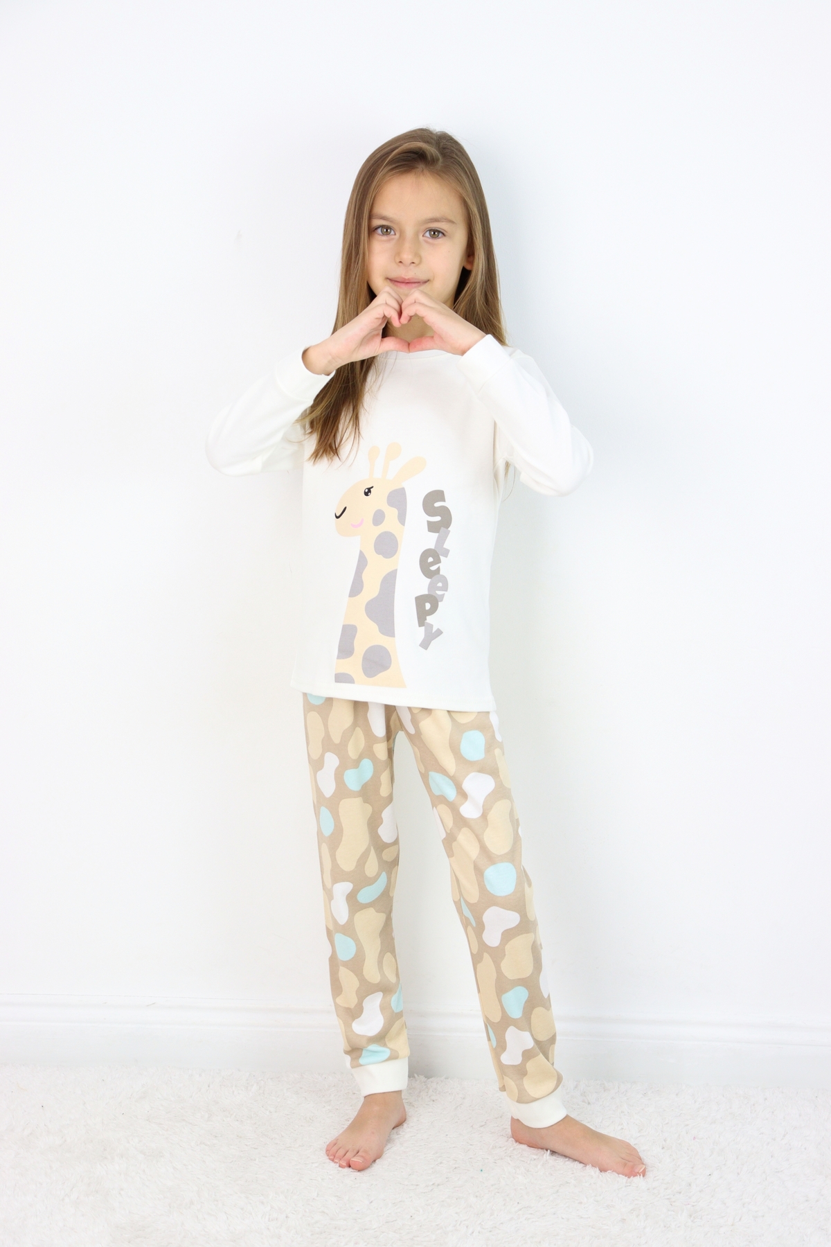 HARİKA KİDS Kız Çocuk Orta Kalınlıkta Basic Baskılı Pijama Takımı fotoğrafı 2 (önizleme)