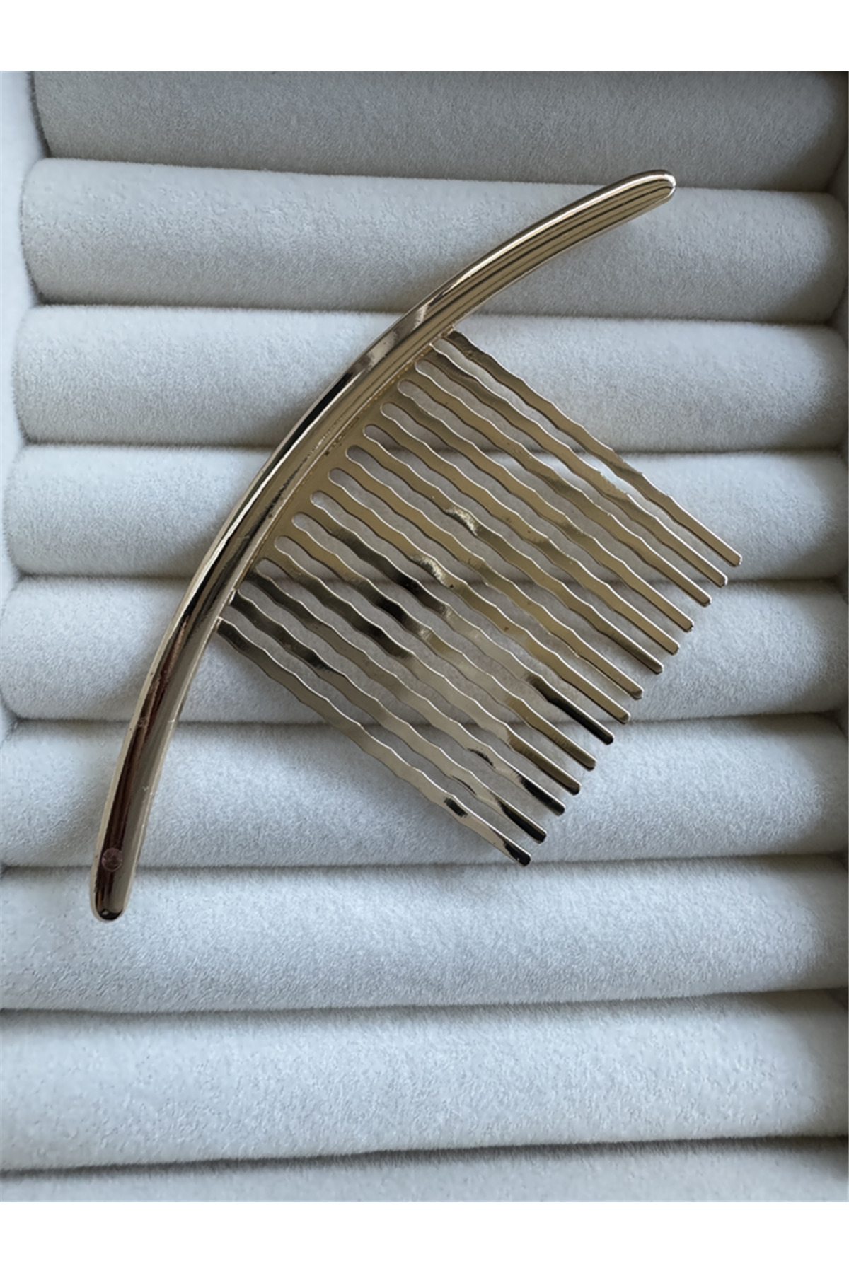 Altın Renkli Minimal Metal Tarak Toka