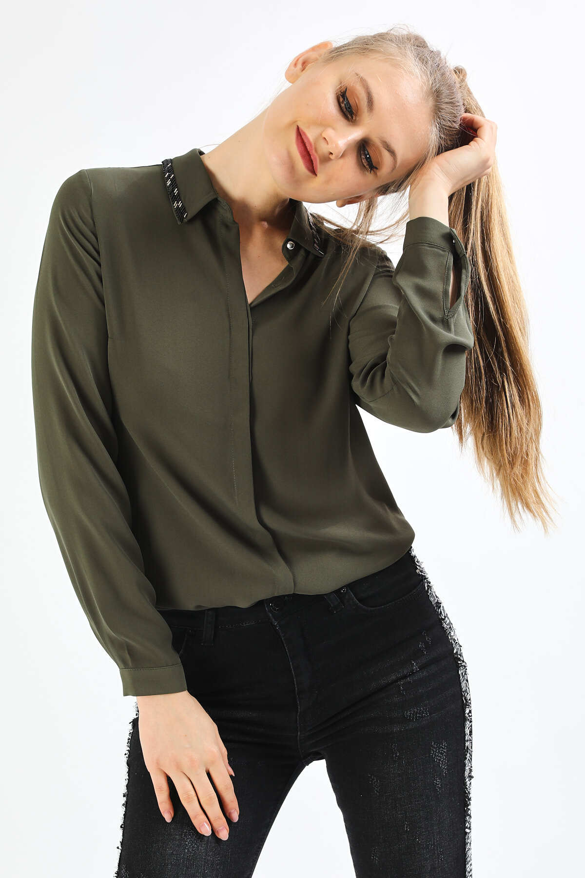 PERA MODA  Yakası Boncuk Özellikli Gömlek - Görsel 4