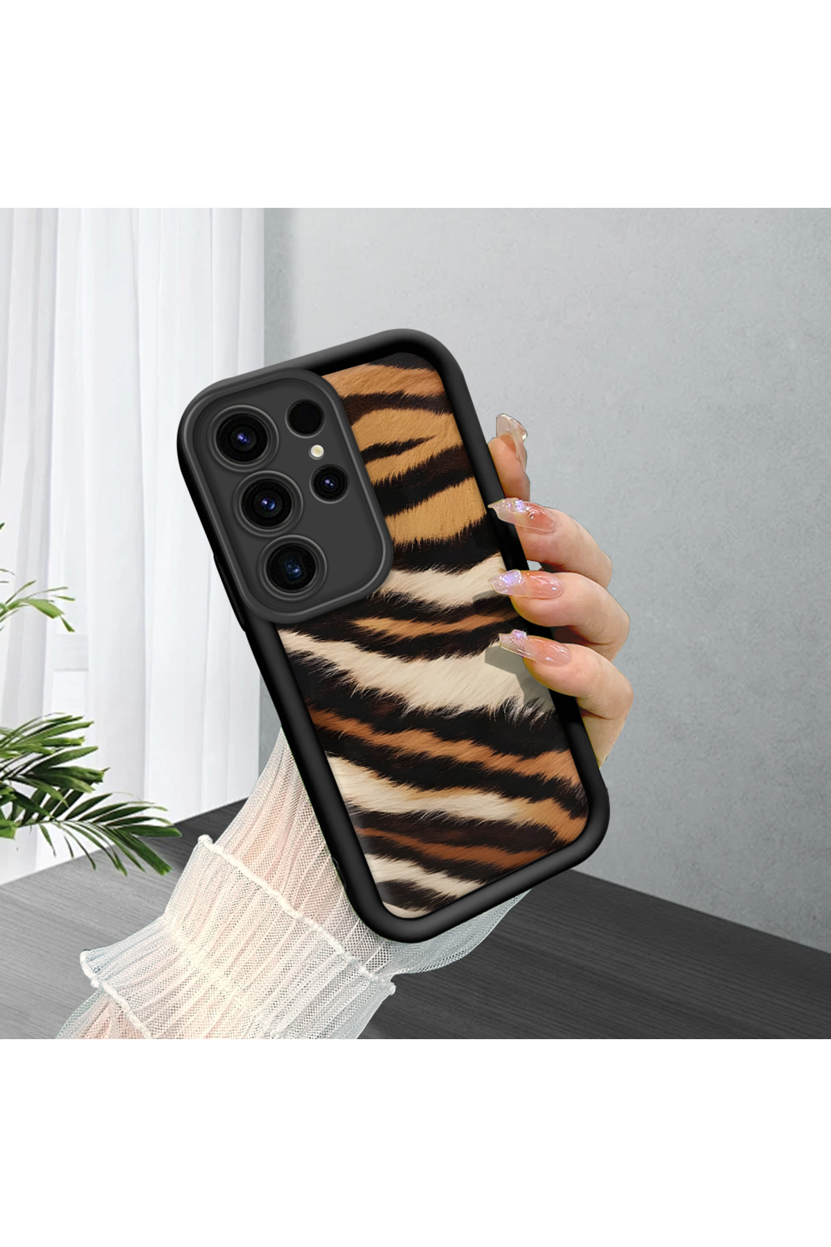 Samsung Galaxy S23 Ultra Compatible Silicone Material Shockproof Simple Black Phone Case