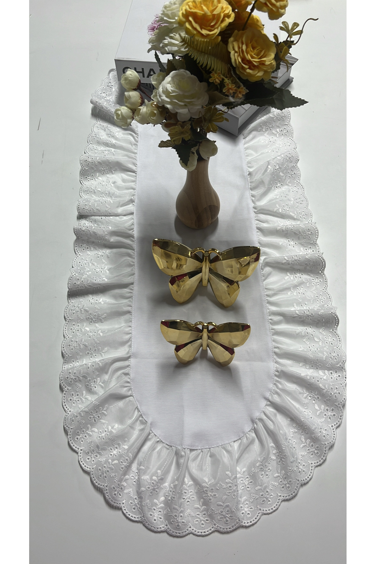 Ruffled Scalloped Duck Linen Runner Decorative Cover WHITE (35x85)