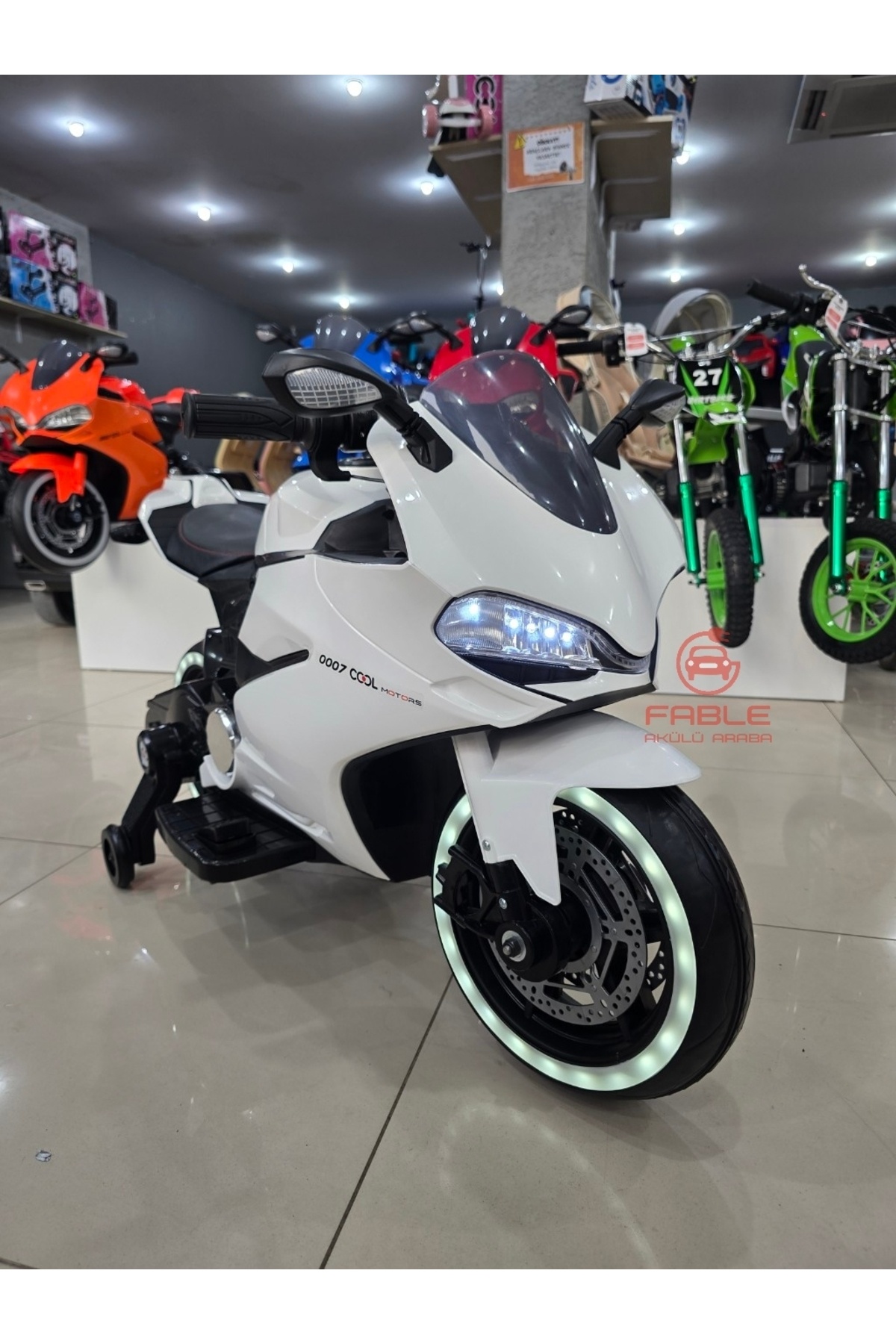 Fable Cool Motors Yarış Motoru! 12V, Elden Gazlı, Destek Tekerli, Ara Gaz Sesi, Amortisörlü