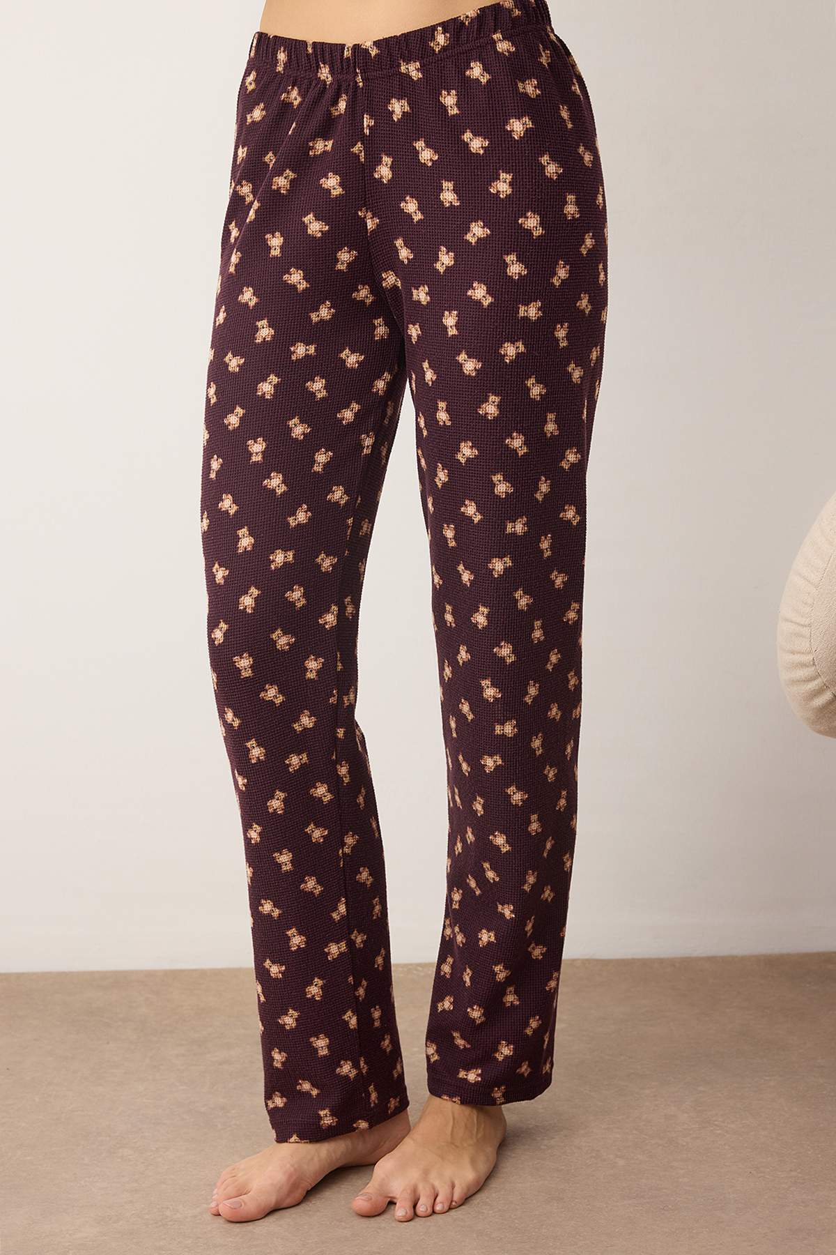Trendyolmilla  Kahverengi Ayıcıklı Yumuşak Kışlık Waffle Örme Pijama Takımı THMAW26PT00187 - Görsel 3