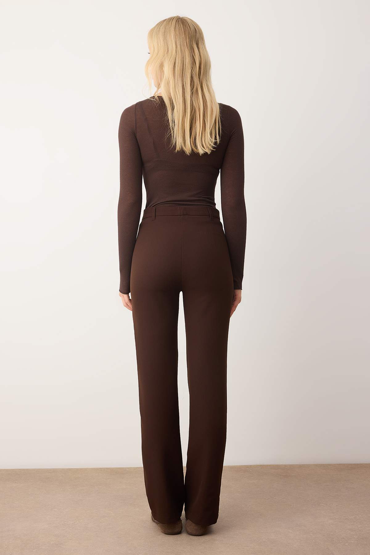 Trendyolmilla  Koyu Kahverengi Kalın Esnek Kumaş Straight/Düz Kesim Nervür Dikişli Pantolon TWOAW26PL00027 - Görsel 4