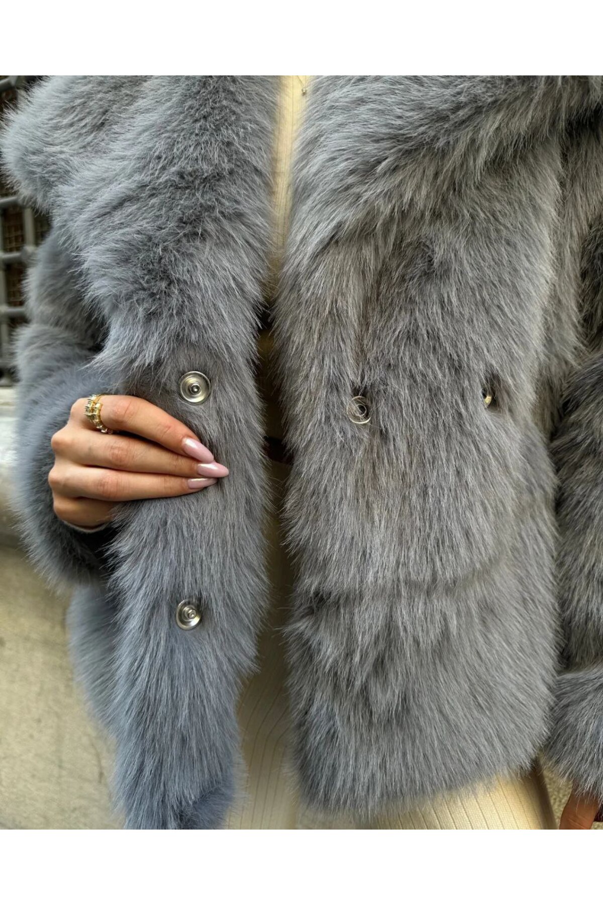 Senarce Yumuşak Dokunuşlu Oversize Premium Kürk Gri Peluş Mont görsel 5