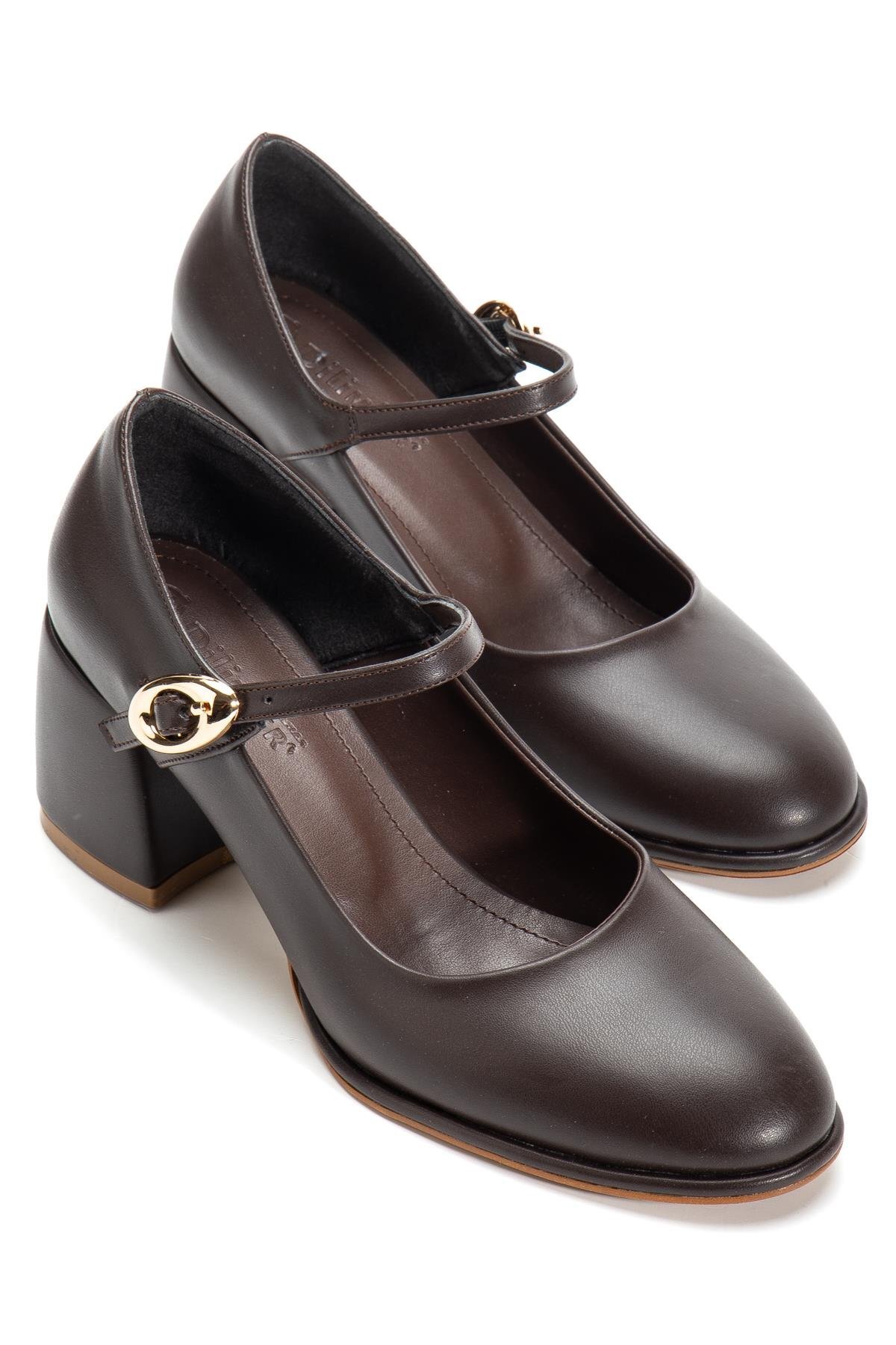 Dilimler Ayakkabı  Kahverengi Kadın Kalın Topuklu Ayakkabı Baretli Vardola Kalın Tokalı