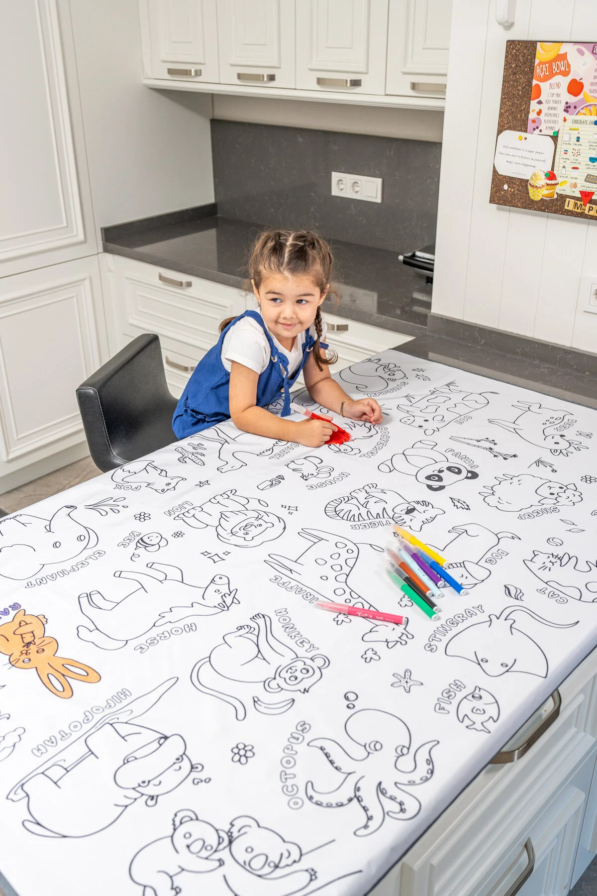 egolika kids Yıkanabilir Tekrar Boyanabilir Boyama Örtüsü + 12'li Boyama Seti Eğitici Oyun Halısı Matı fotoğrafı 4 (önizleme)