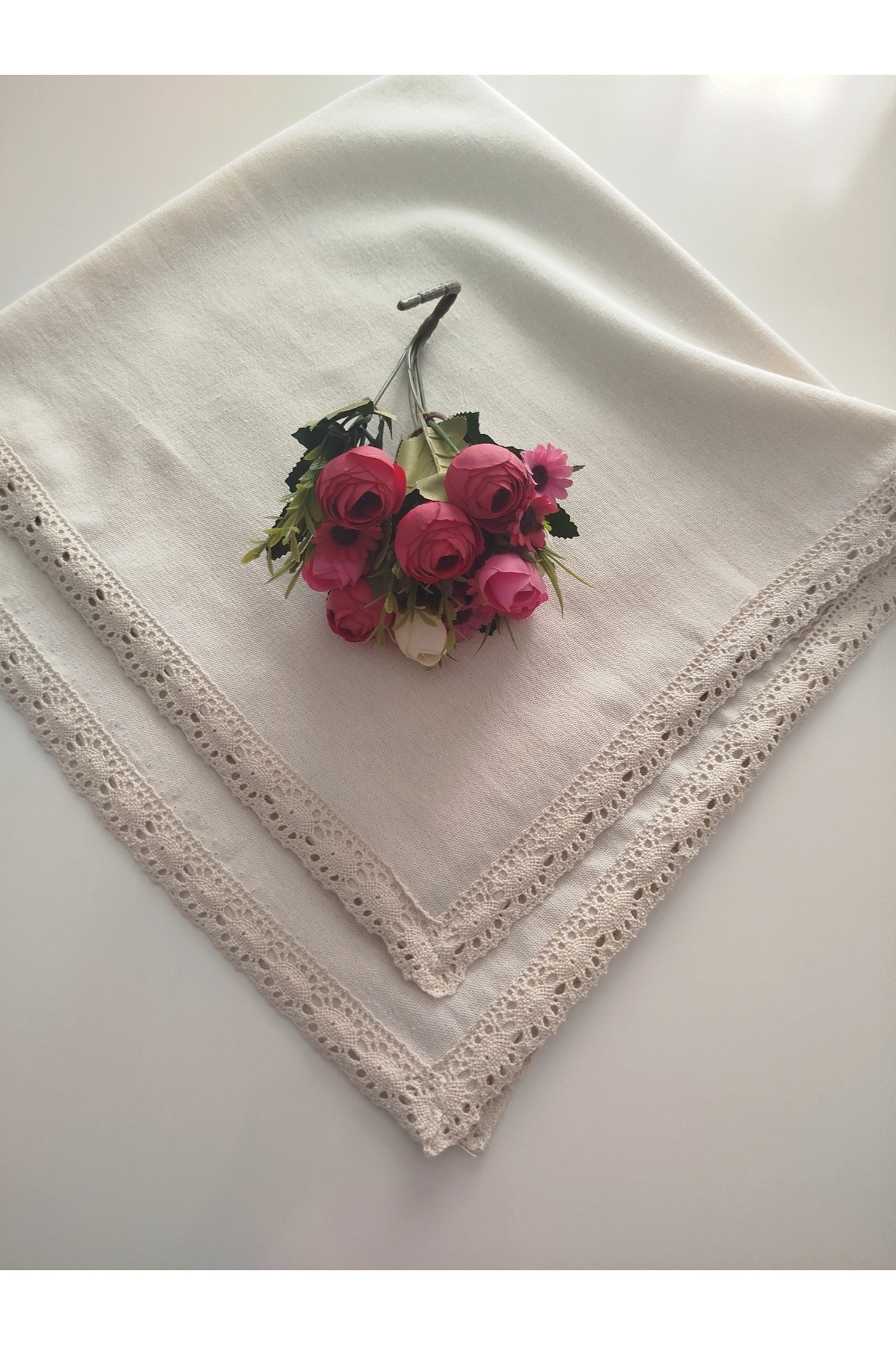 Soft Linen 100% Cotton Nostalgia Guipure Easy Ironing Tablecloth