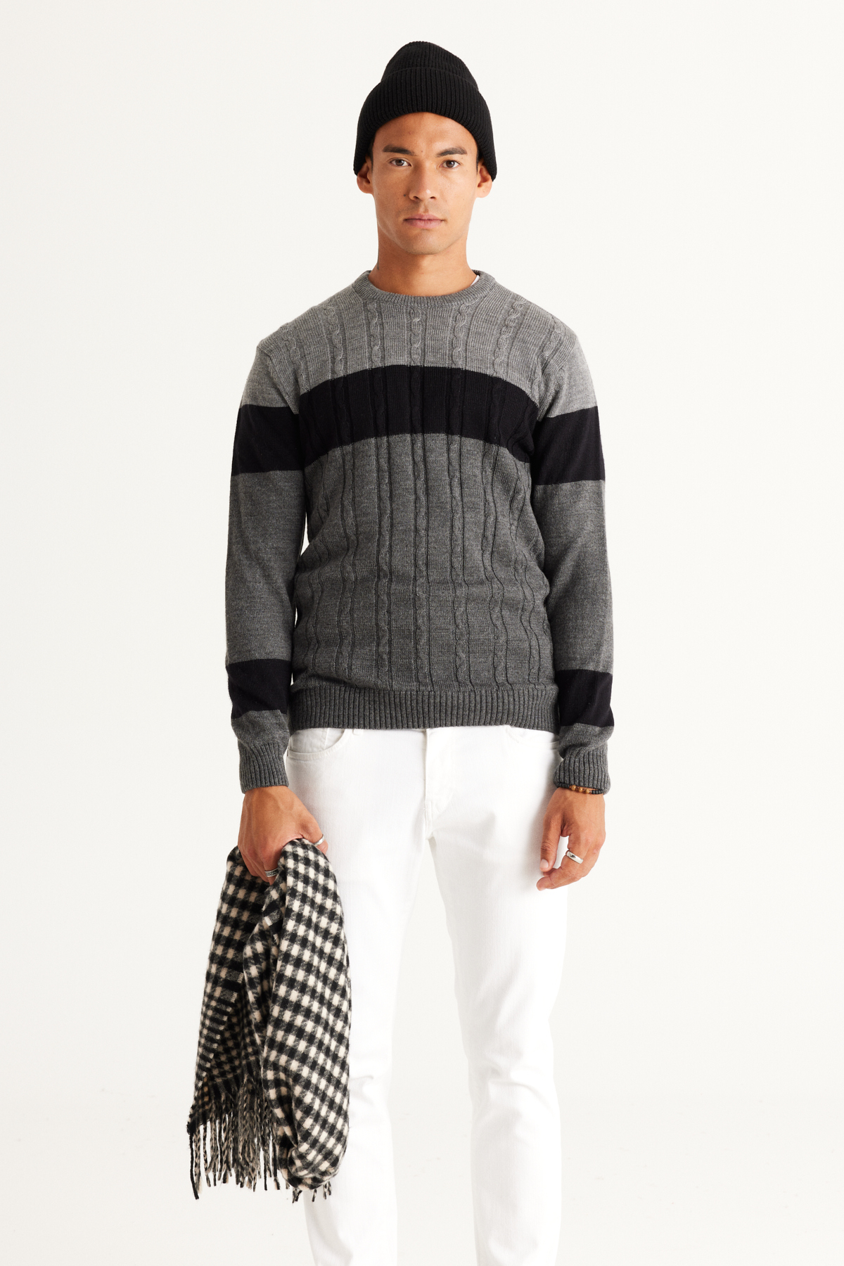 AC&Co / Altınyıldız Classics  Gri-antrasit Standart Fit Normal Kesim Bisiklet Yaka Colorblok Desenli Triko Kazak - Görsel 3